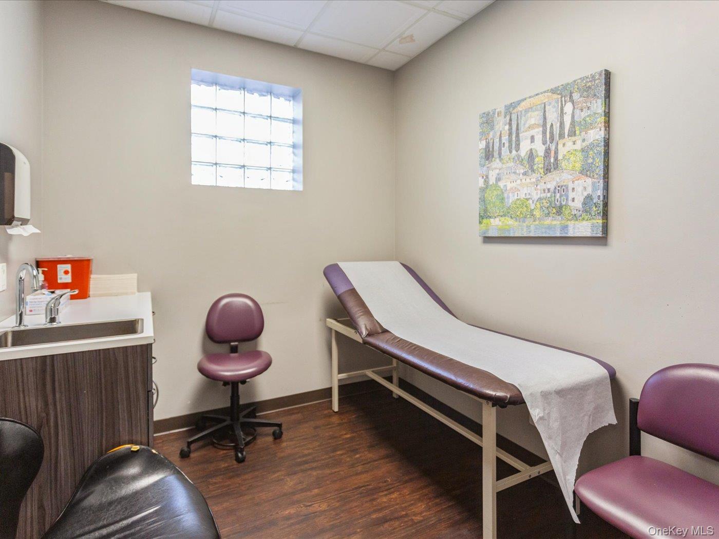 270 Doughty Boulevard, Inwood, NY 11096