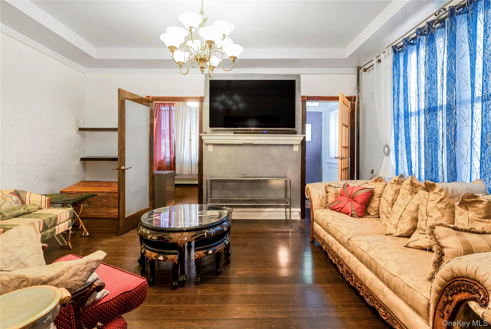 853 E 49th Street, Brooklyn, NY 11203