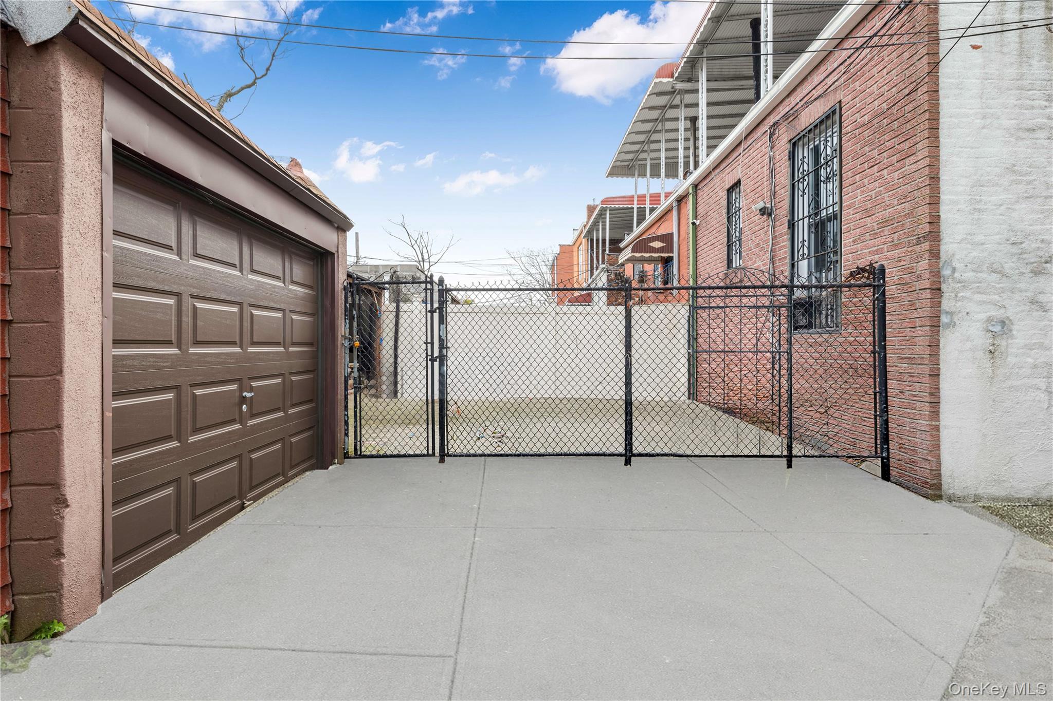 853 E 49th Street, Brooklyn, NY 11203