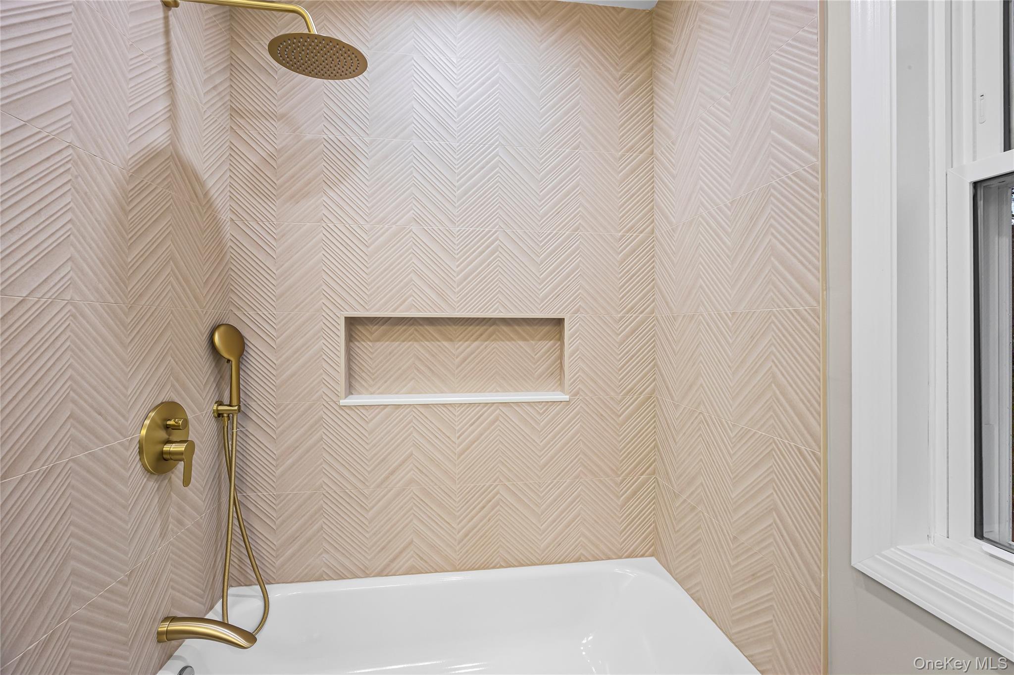 66 Mar Kan Drive, Northport, NY 11768