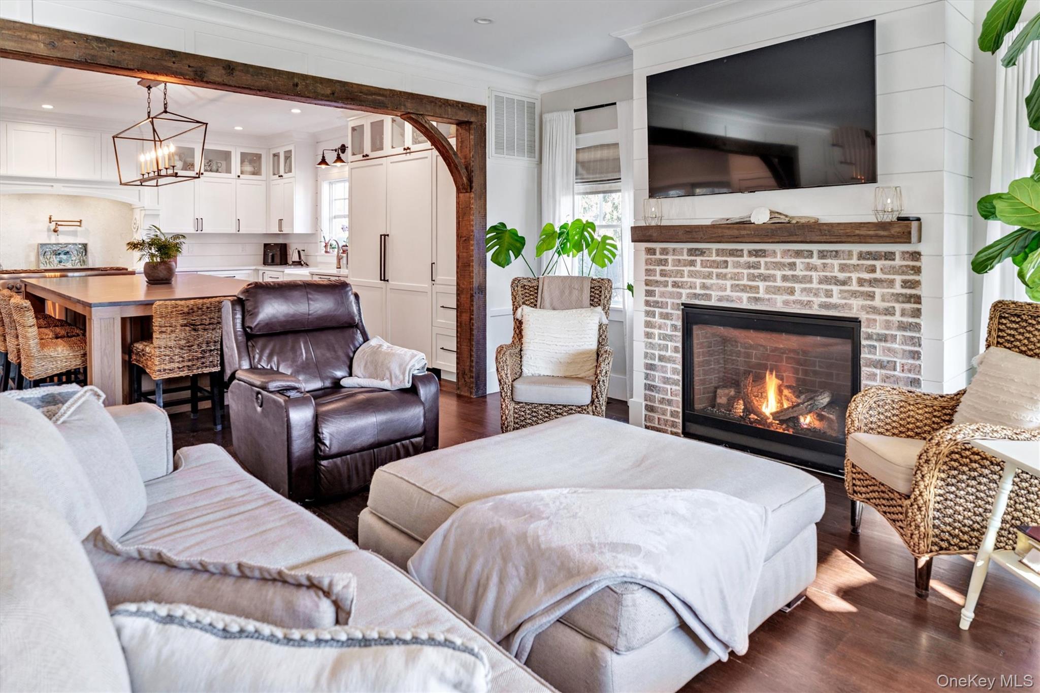 17 Maple Avenue, East Moriches, NY 11940