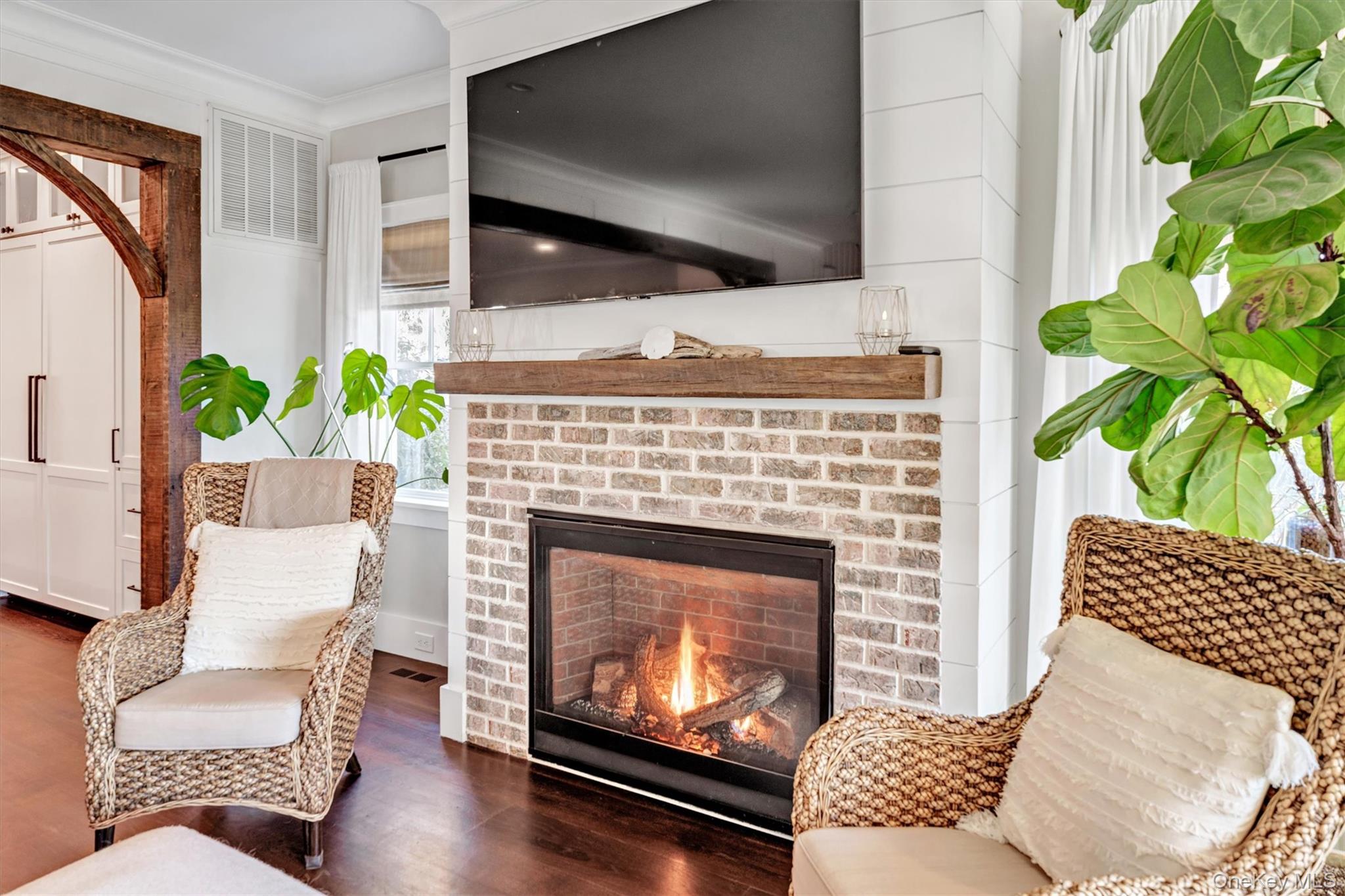 17 Maple Avenue, East Moriches, NY 11940