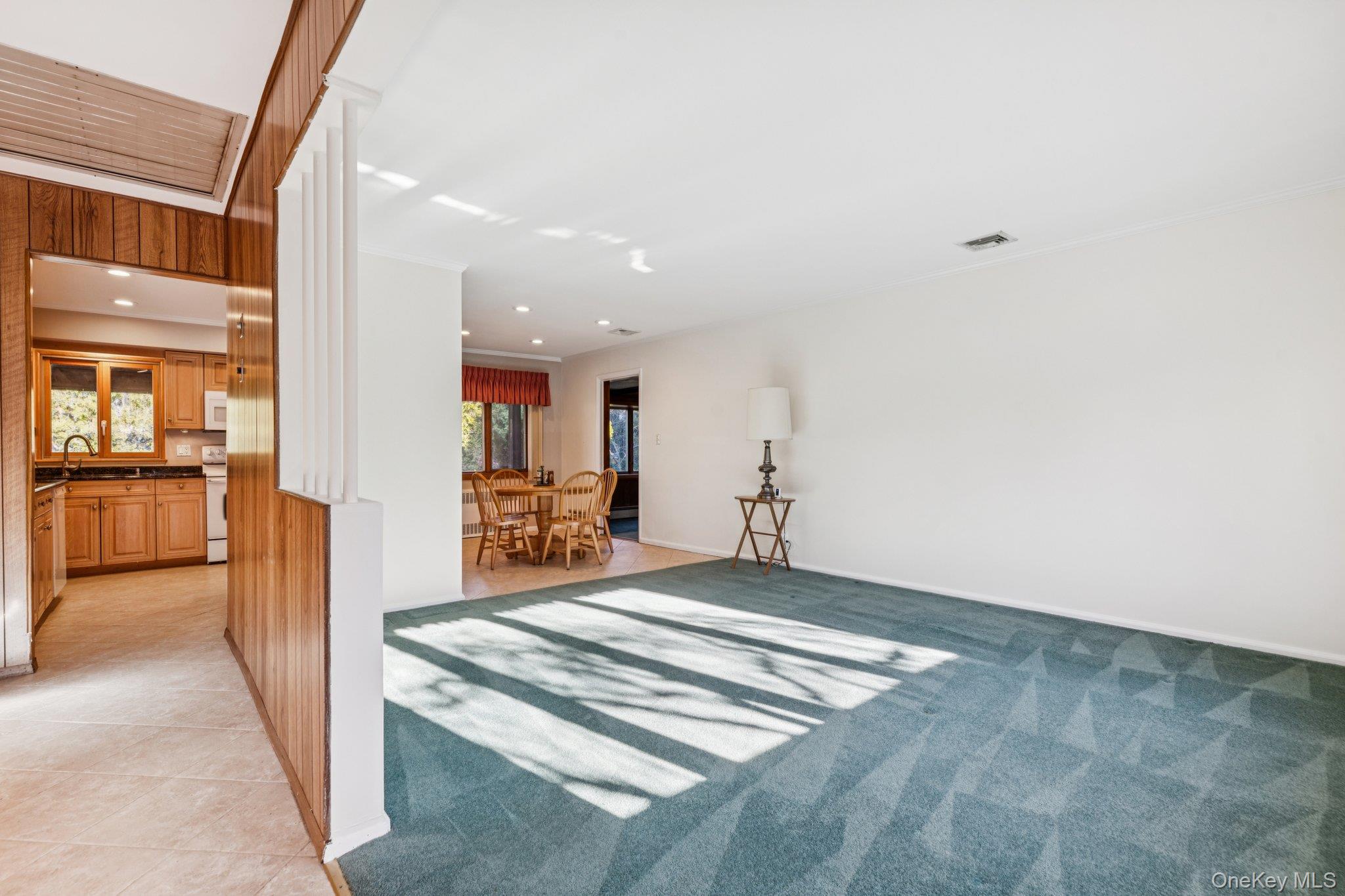 6 Silver Avenue, Huntington Station, NY 11746