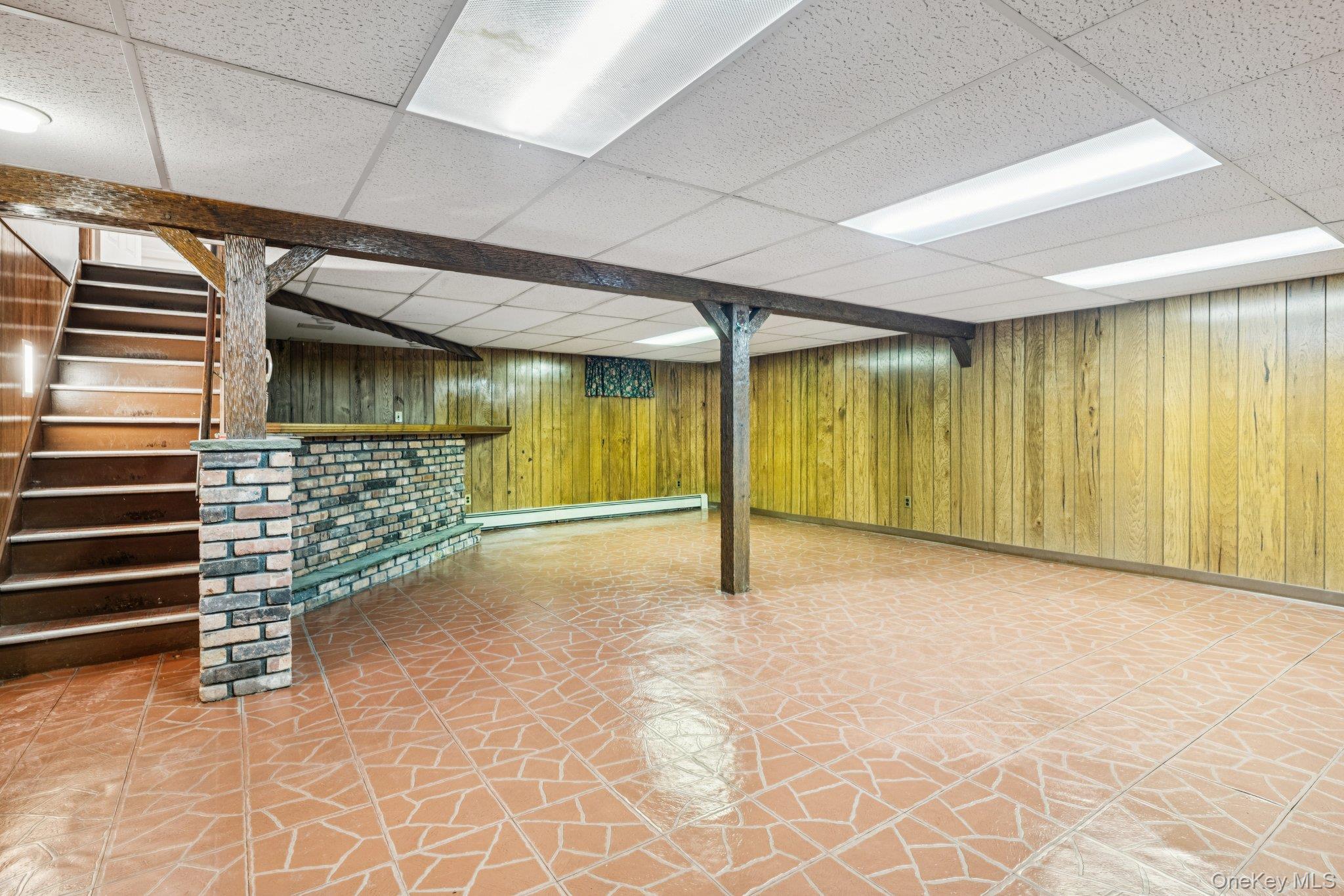 6 Silver Avenue, Huntington Station, NY 11746