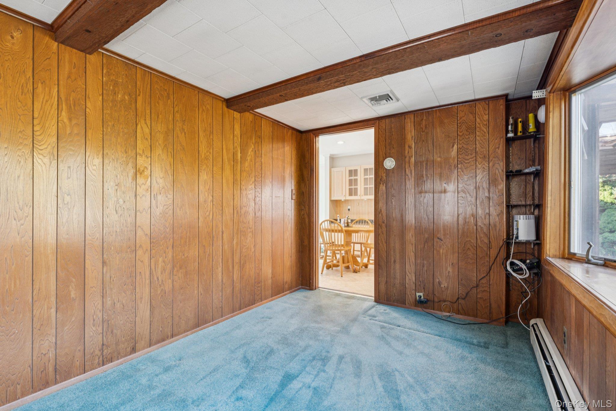 6 Silver Avenue, Huntington Station, NY 11746