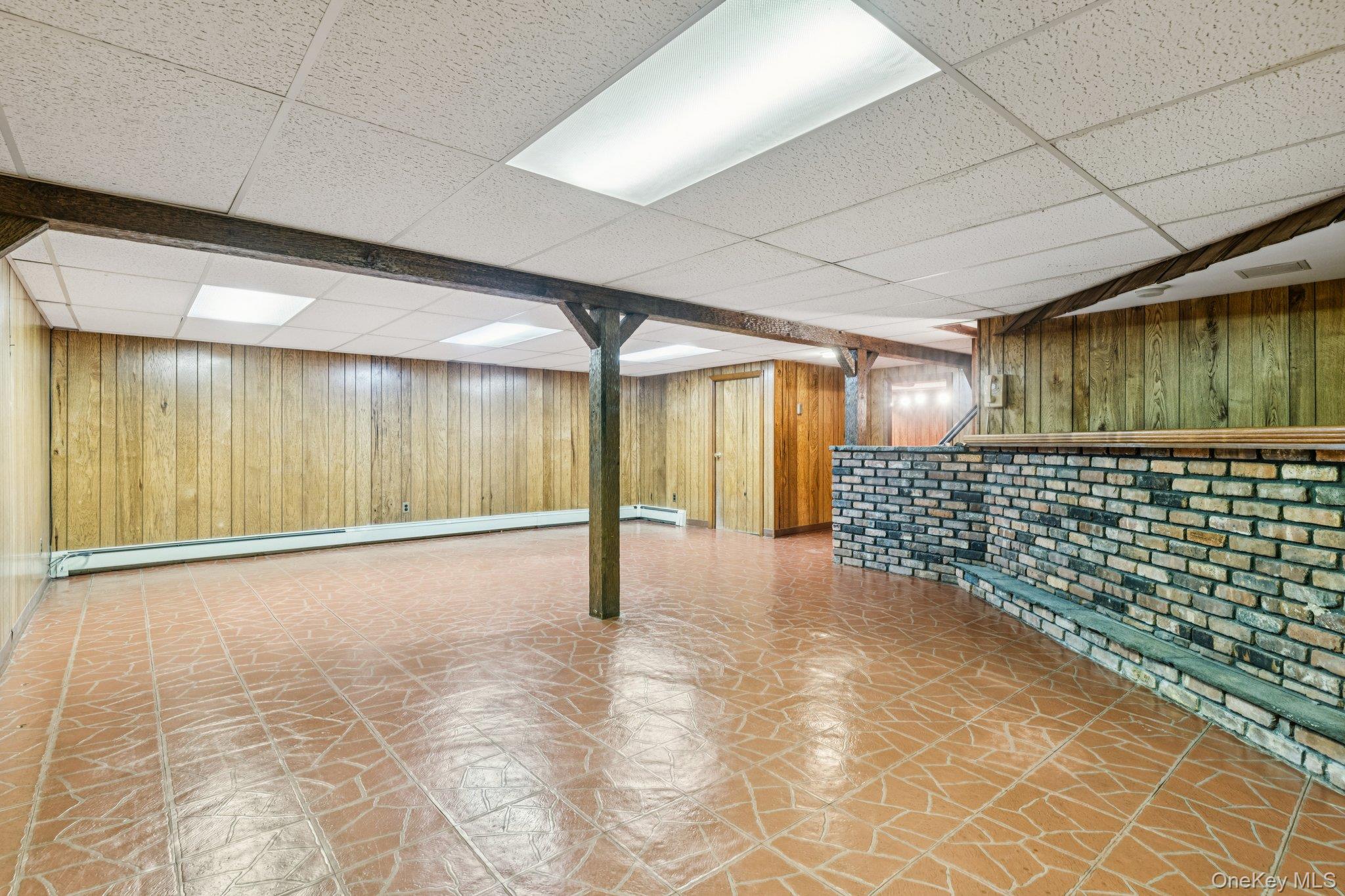 6 Silver Avenue, Huntington Station, NY 11746