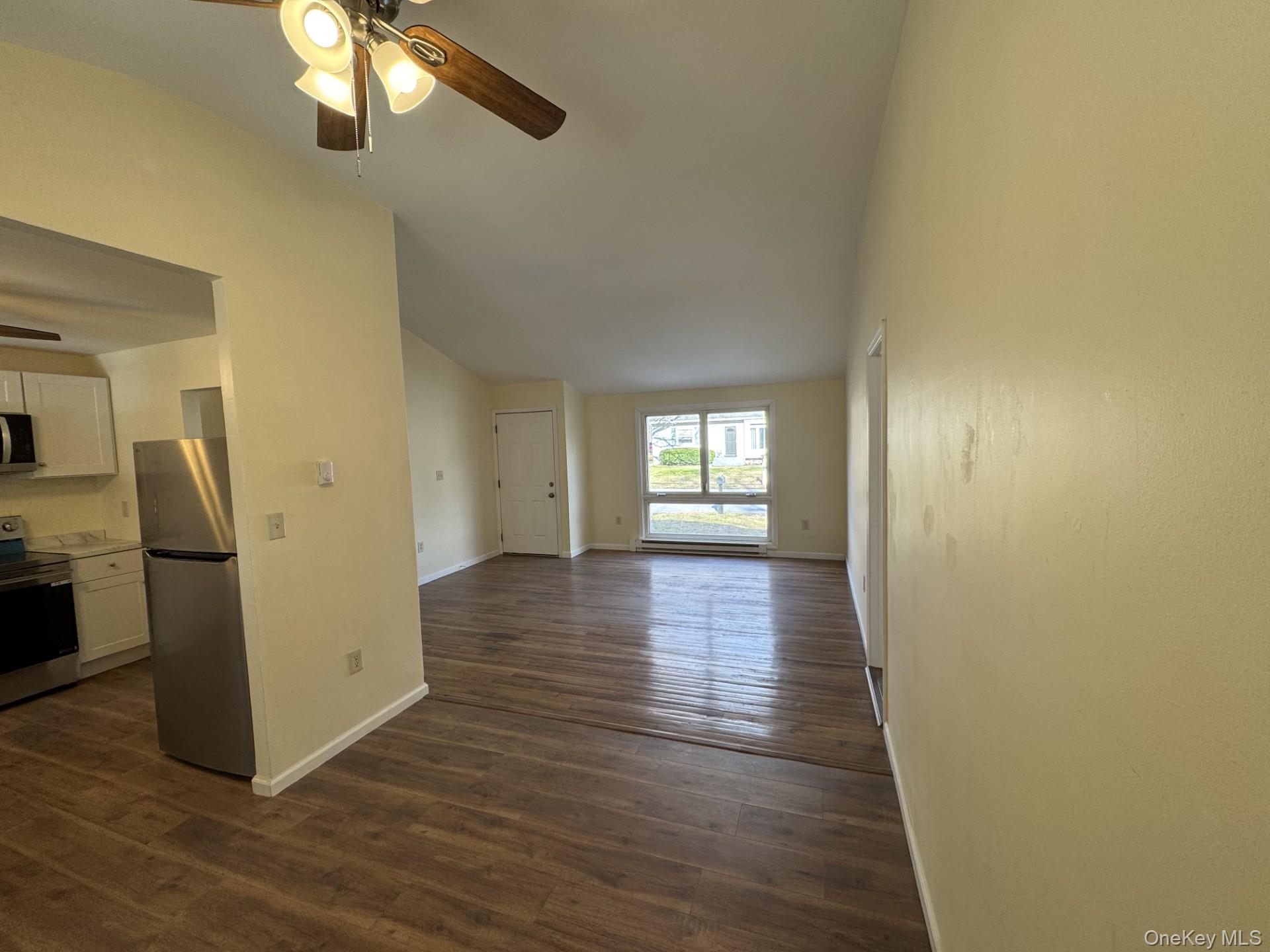 4 Morris Drive, Hyde Park, NY 12538