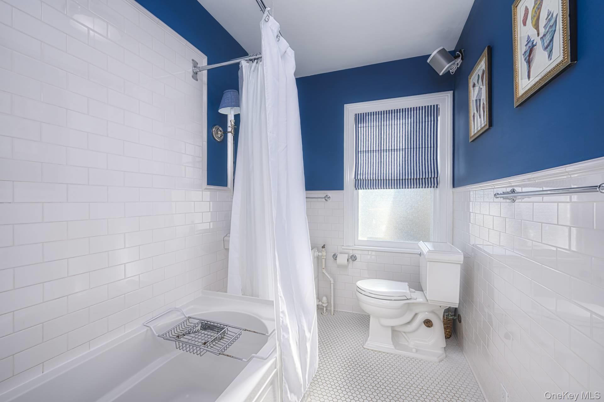 62 Jennings Avenue, Southampton, NY 11968