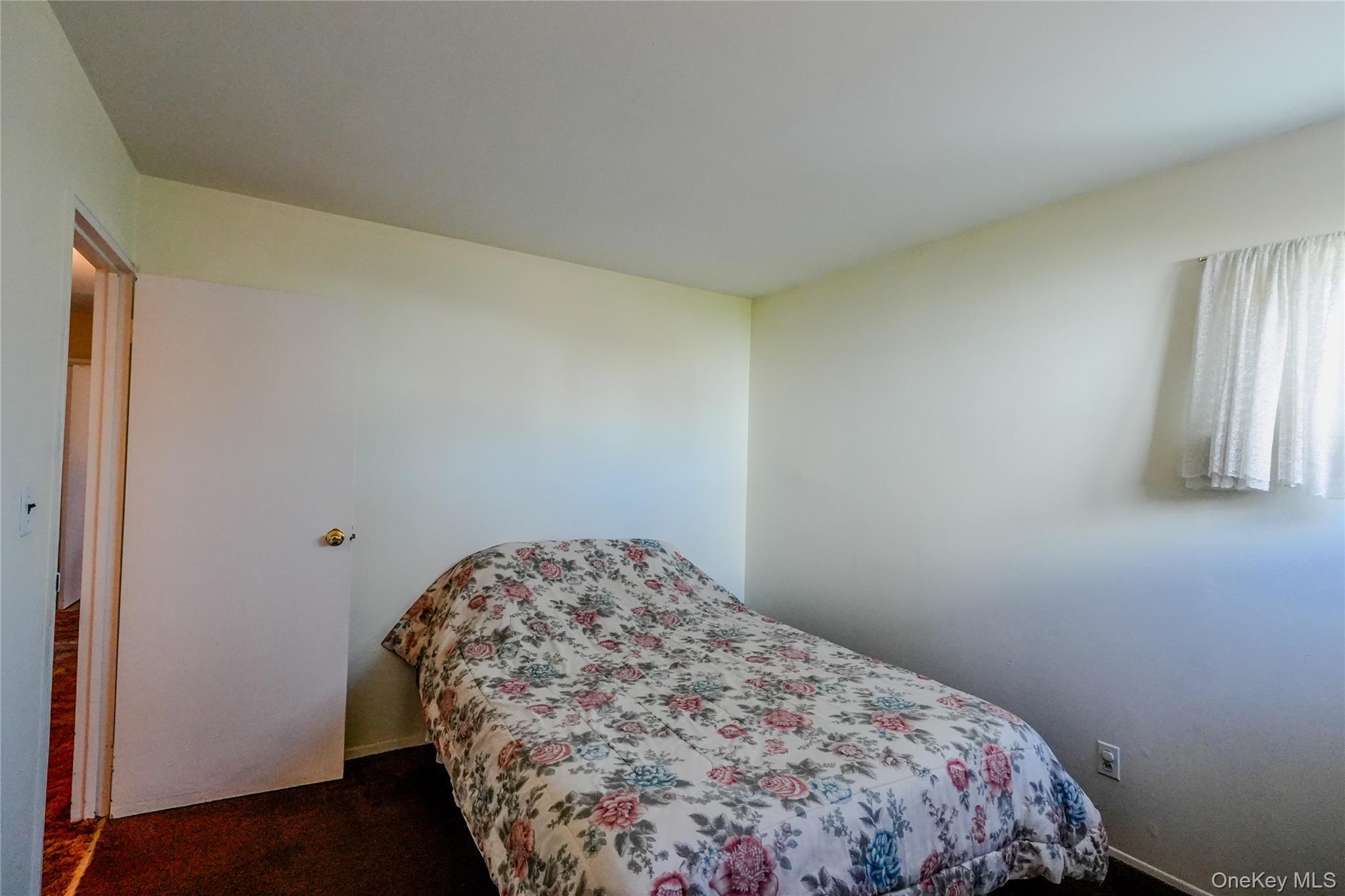 170 Sugarwood Lane, Central Islip, NY 11722