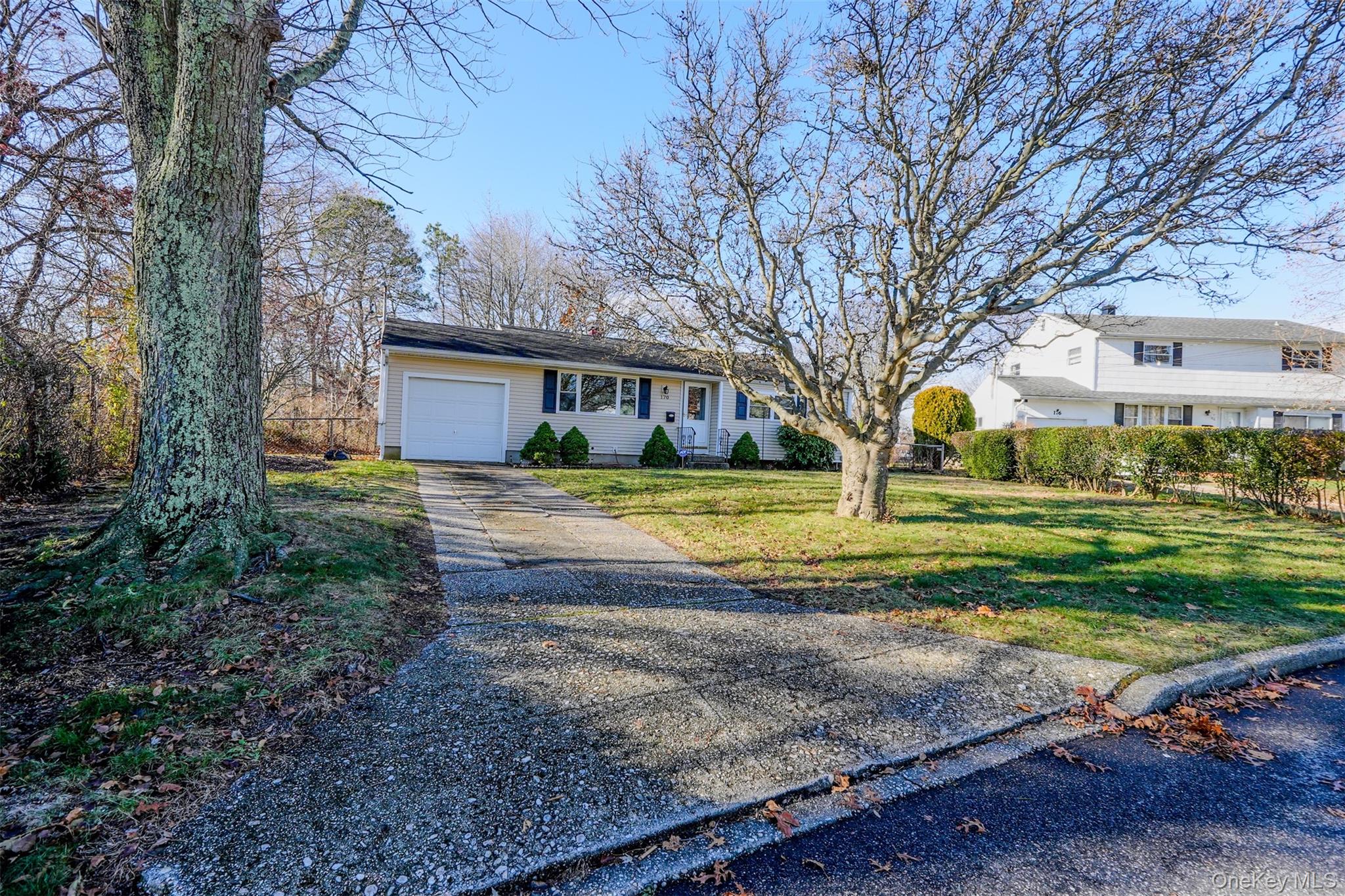 170 Sugarwood Lane, Central Islip, NY 11722