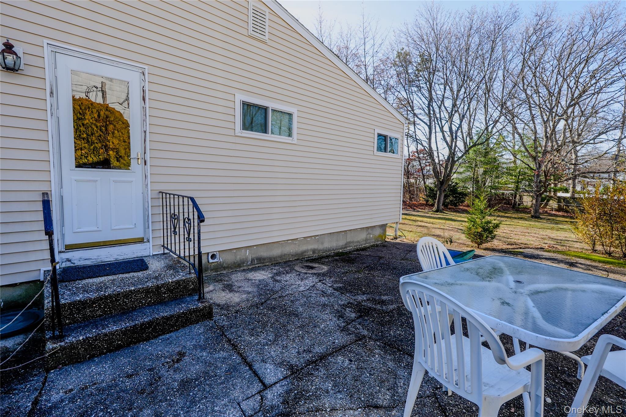 170 Sugarwood Lane, Central Islip, NY 11722