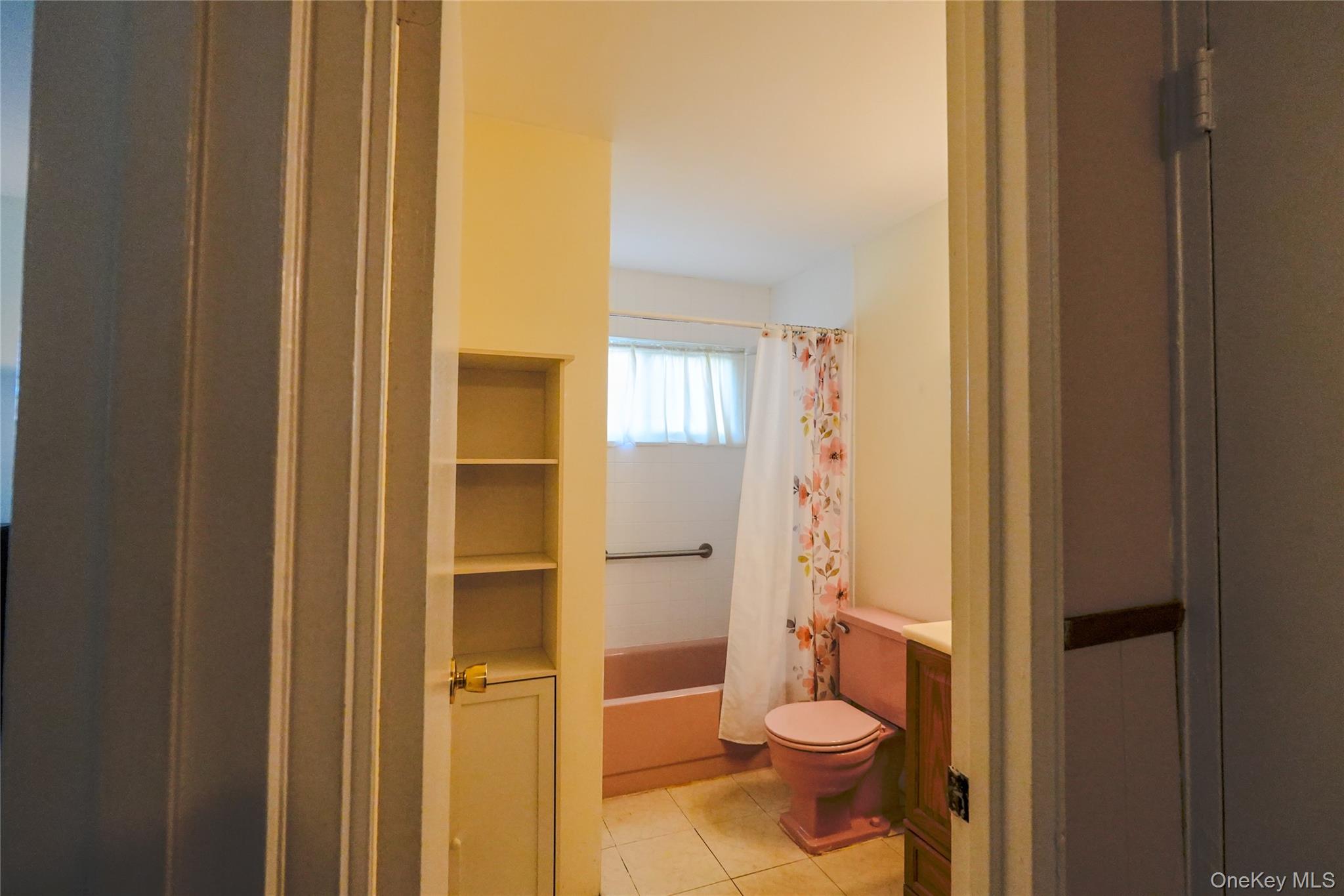 170 Sugarwood Lane, Central Islip, NY 11722