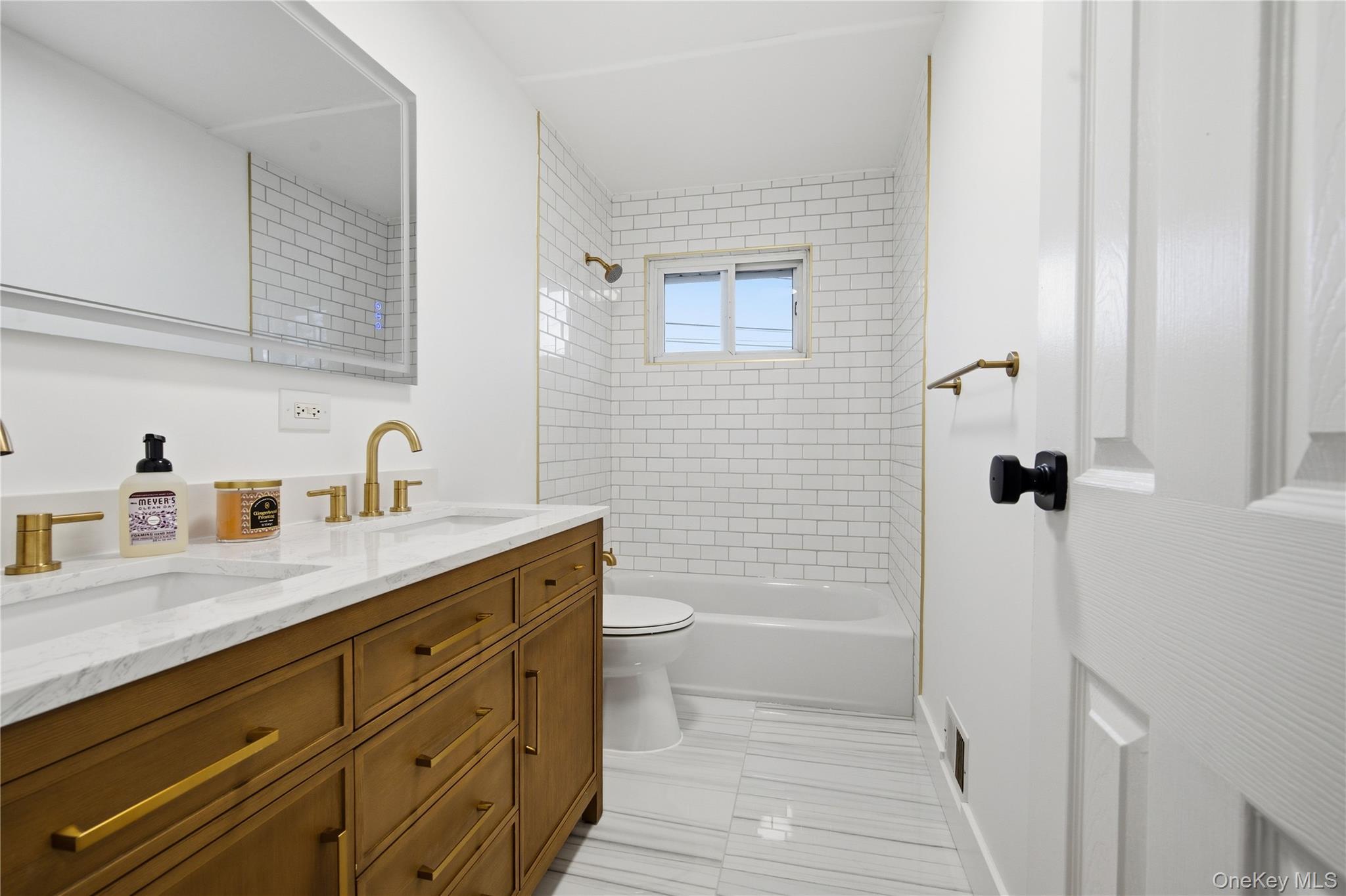 26 Wilshire Drive, North Babylon, NY 11703