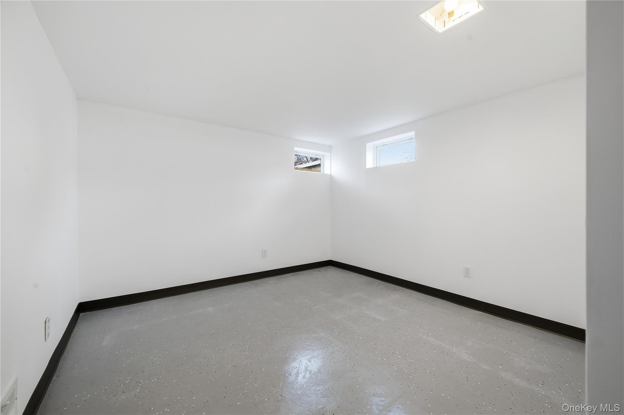 26 Wilshire Drive, North Babylon, NY 11703