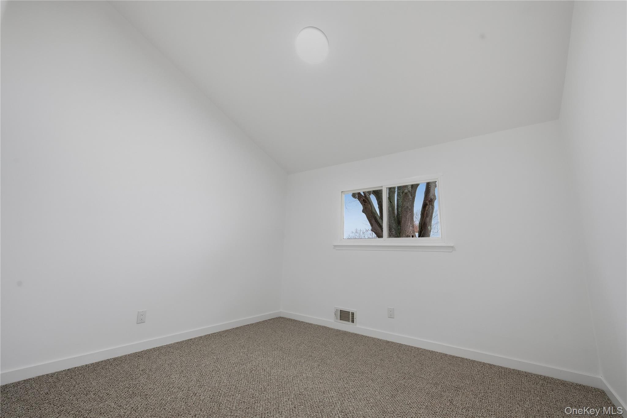 26 Wilshire Drive, North Babylon, NY 11703