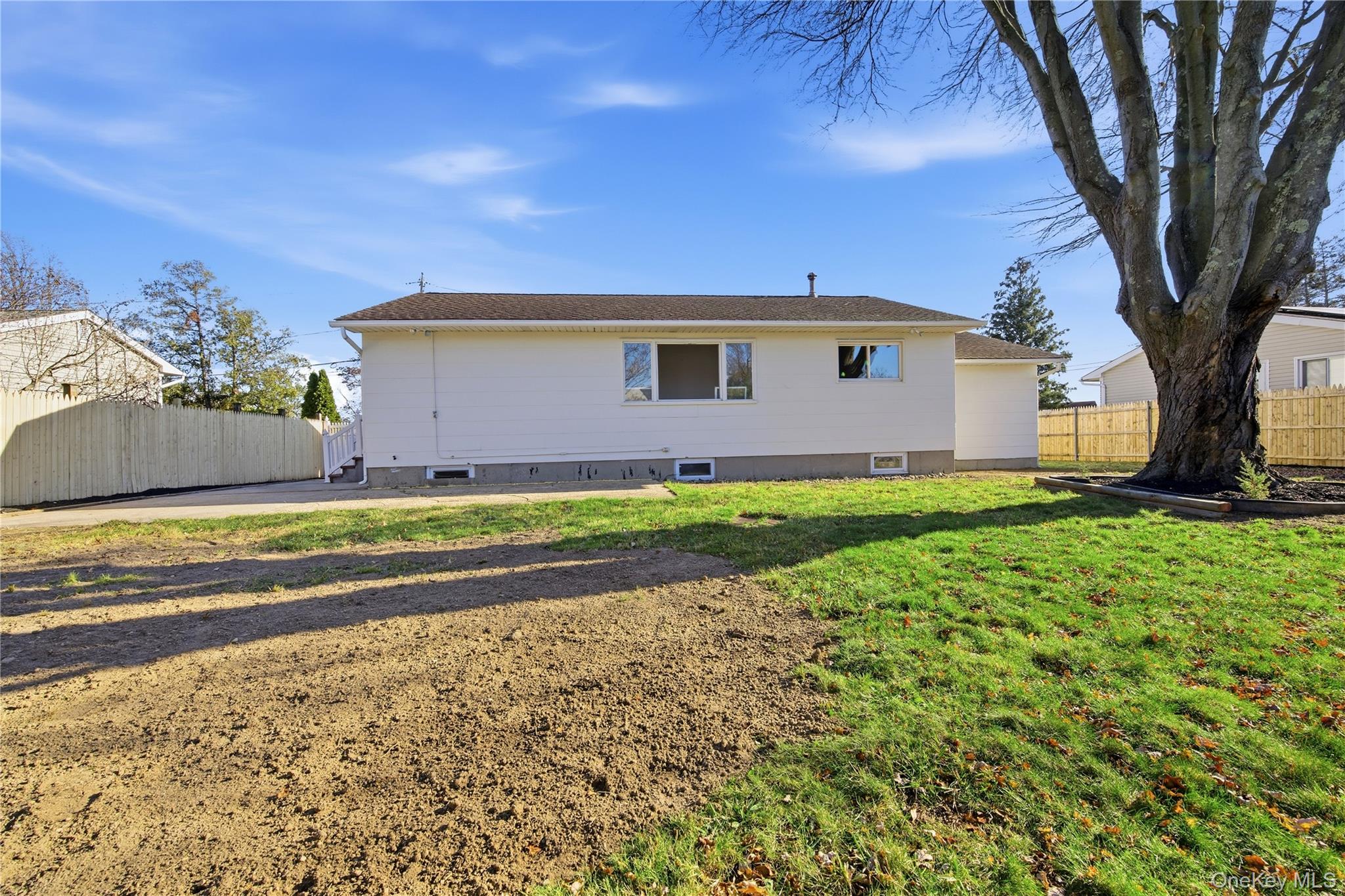 26 Wilshire Drive, North Babylon, NY 11703