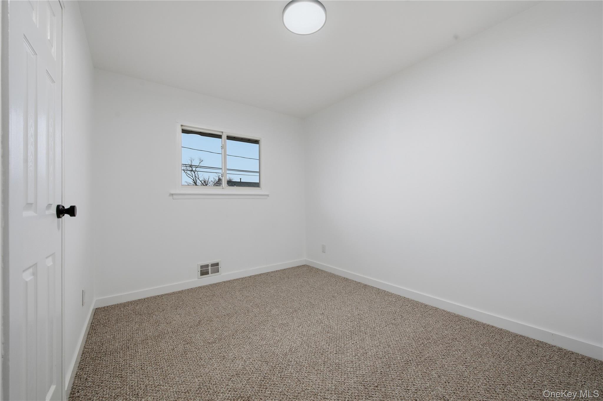 26 Wilshire Drive, North Babylon, NY 11703