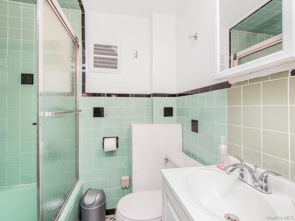 3337 Eastchester Road, Bronx, NY 10469