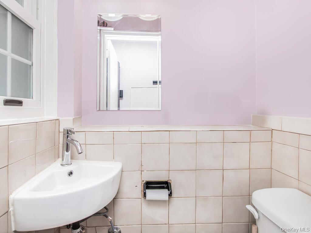 3337 Eastchester Road, Bronx, NY 10469