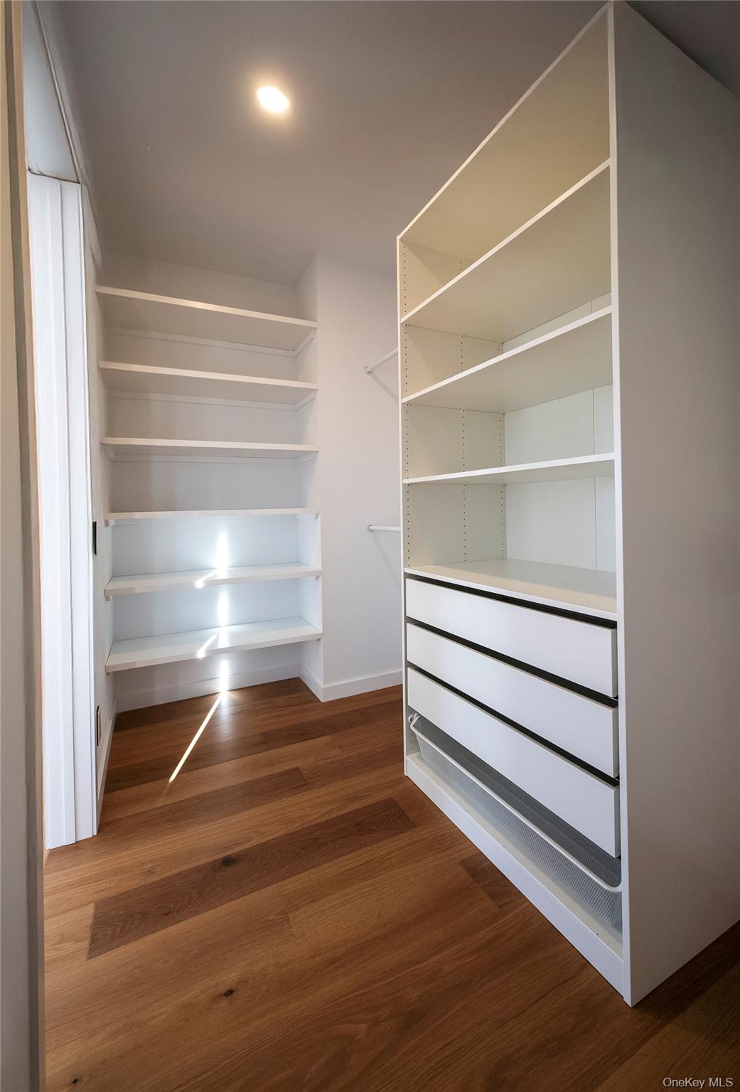 1 Short Lane, Levittown, NY 11756