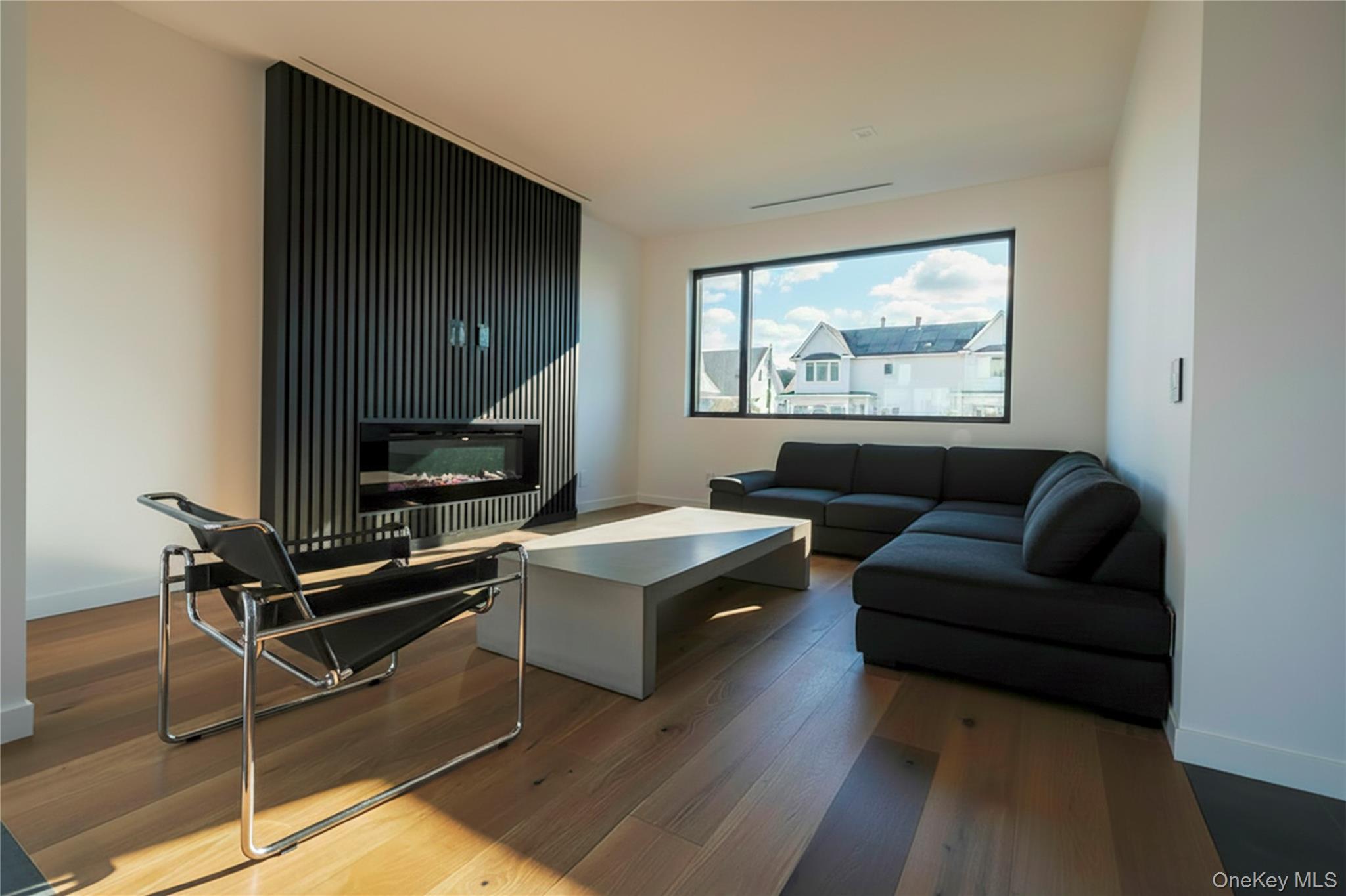 1 Short Lane, Levittown, NY 11756