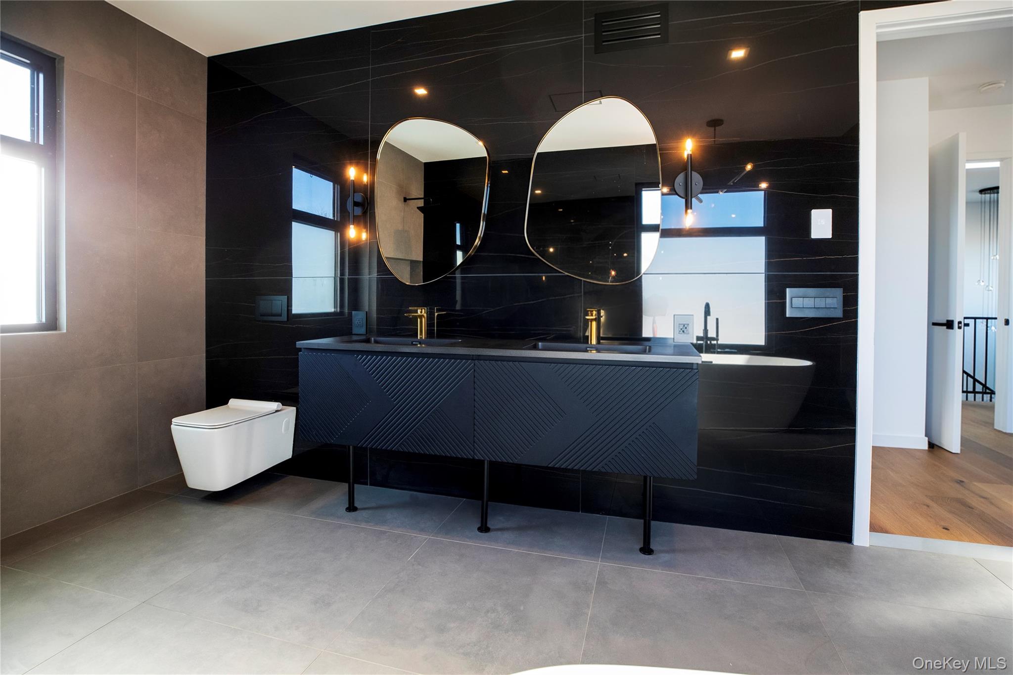 1 Short Lane, Levittown, NY 11756