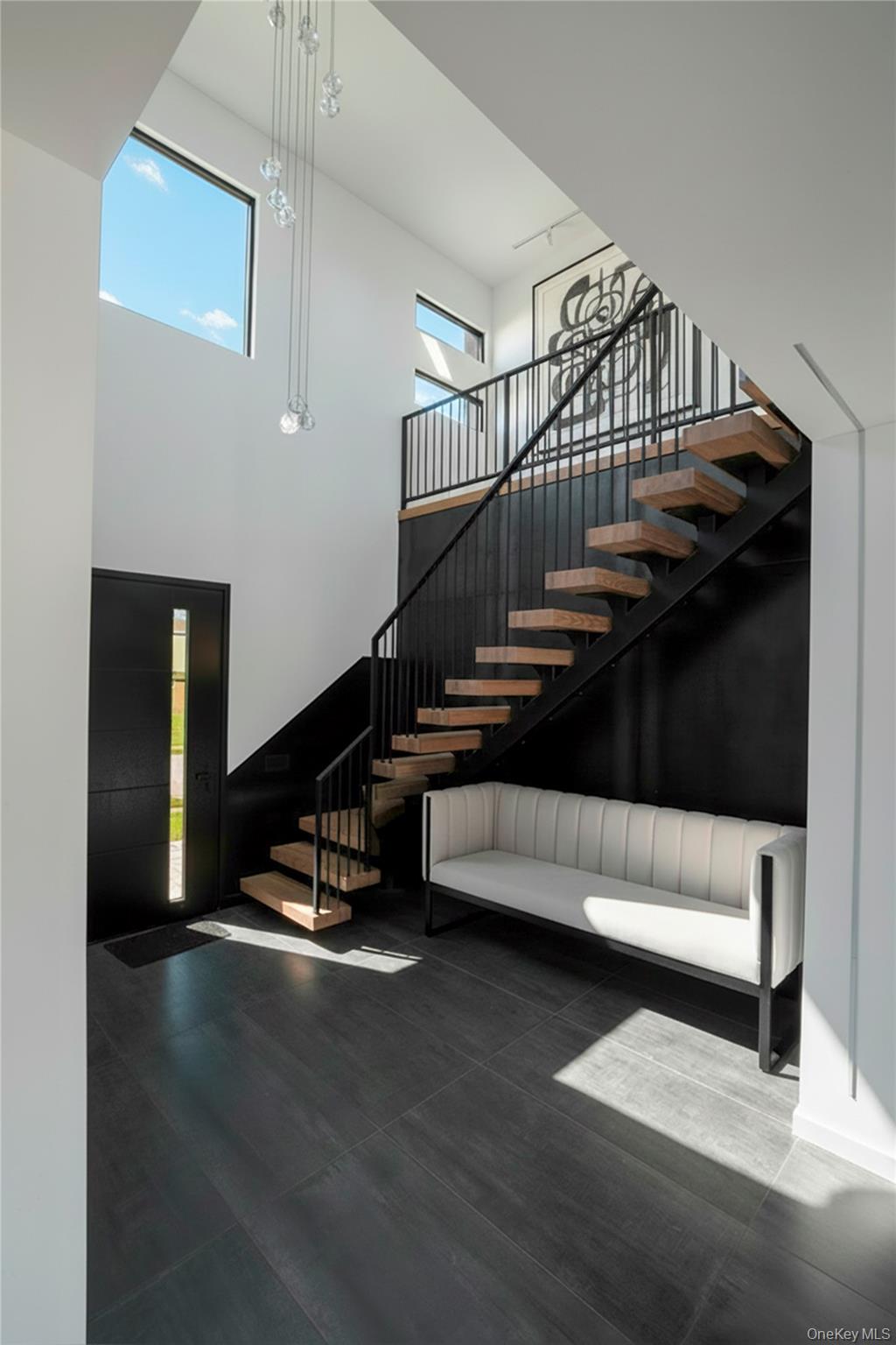 1 Short Lane, Levittown, NY 11756