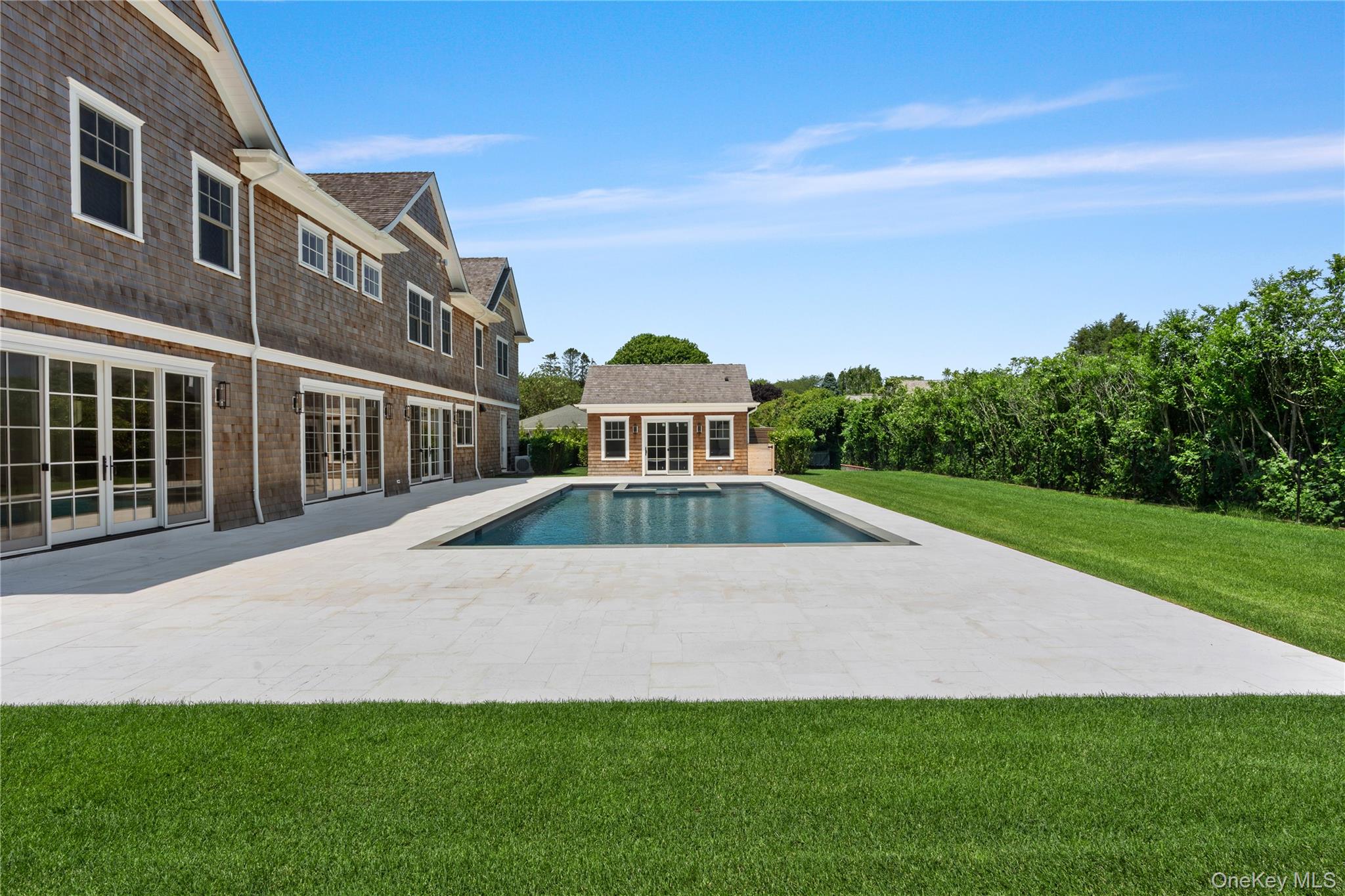 100 Narrow Lane, Southampton, NY 11968