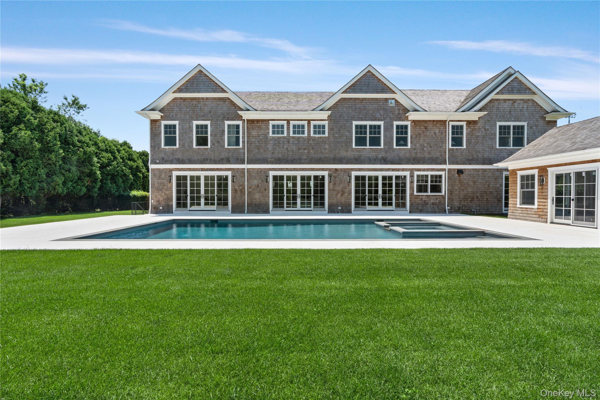 100 Narrow Lane, Southampton, NY 11968