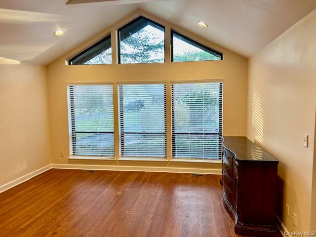 5 Carman Court, Dix Hills, NY 11746