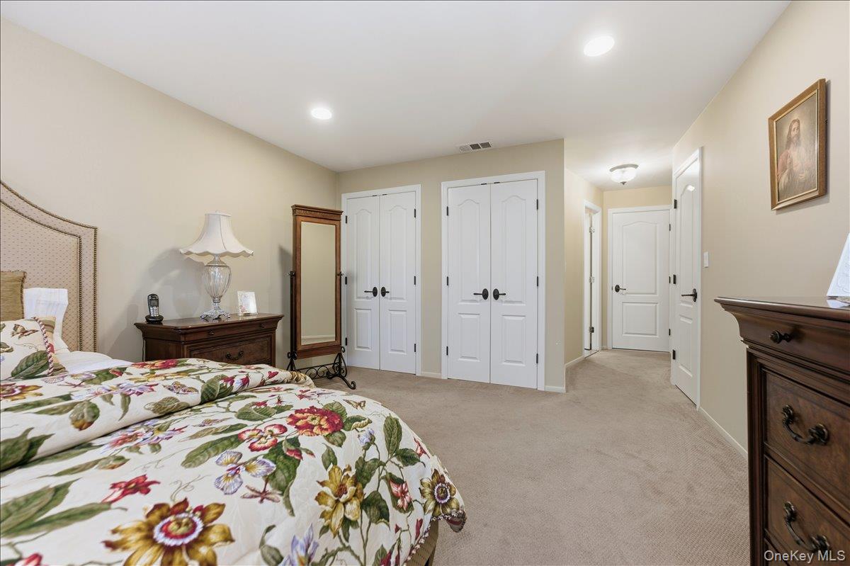 99 S Park Avenue # 224, Rockville Centre, NY 11570