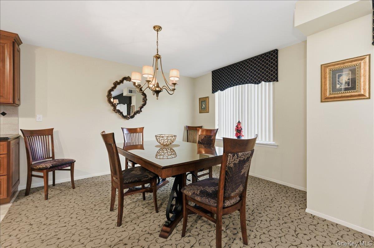 99 S Park Avenue # 224, Rockville Centre, NY 11570