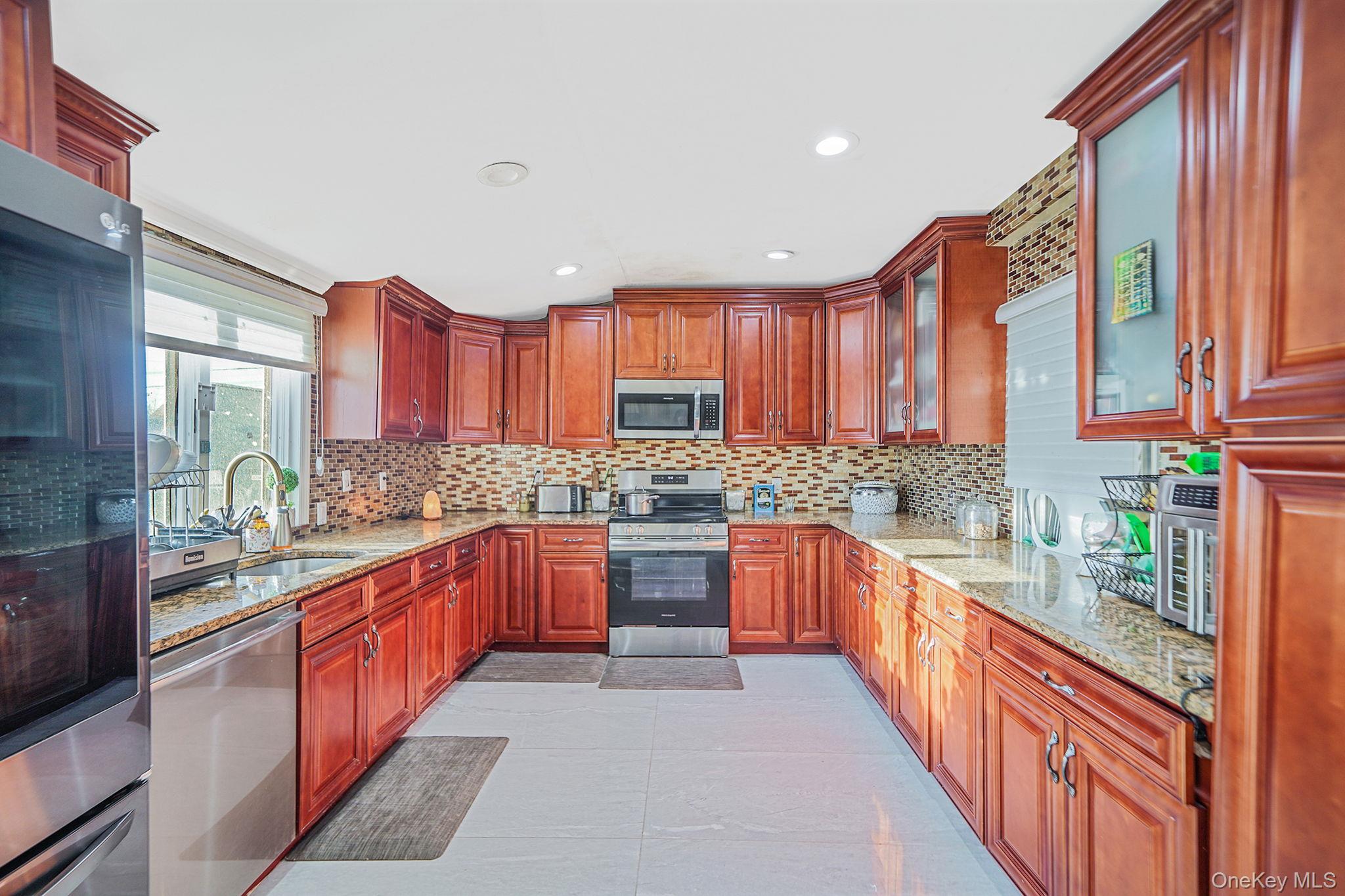 897 Washington Avenue, Westbury, NY 11590