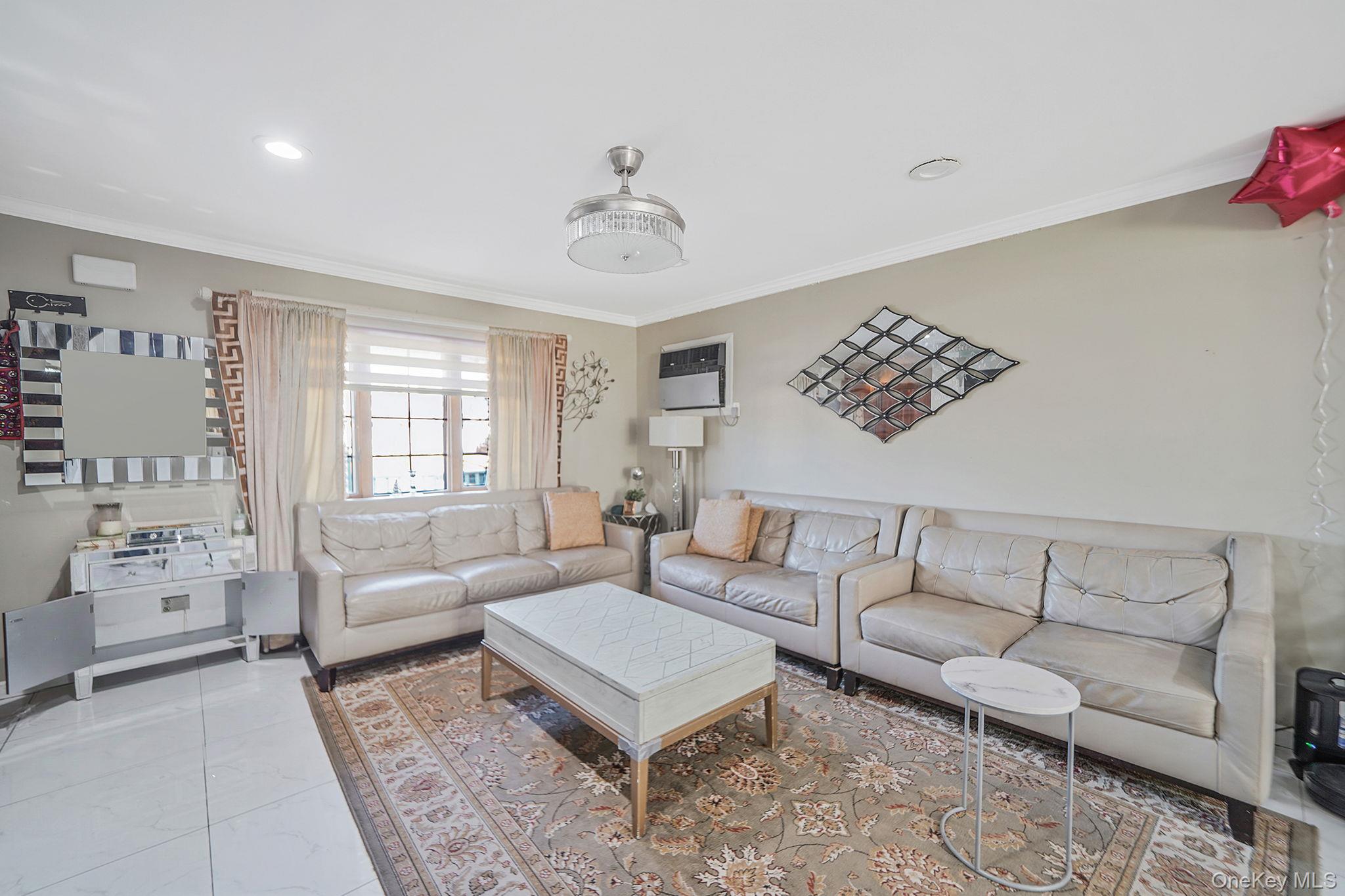 897 Washington Avenue, Westbury, NY 11590