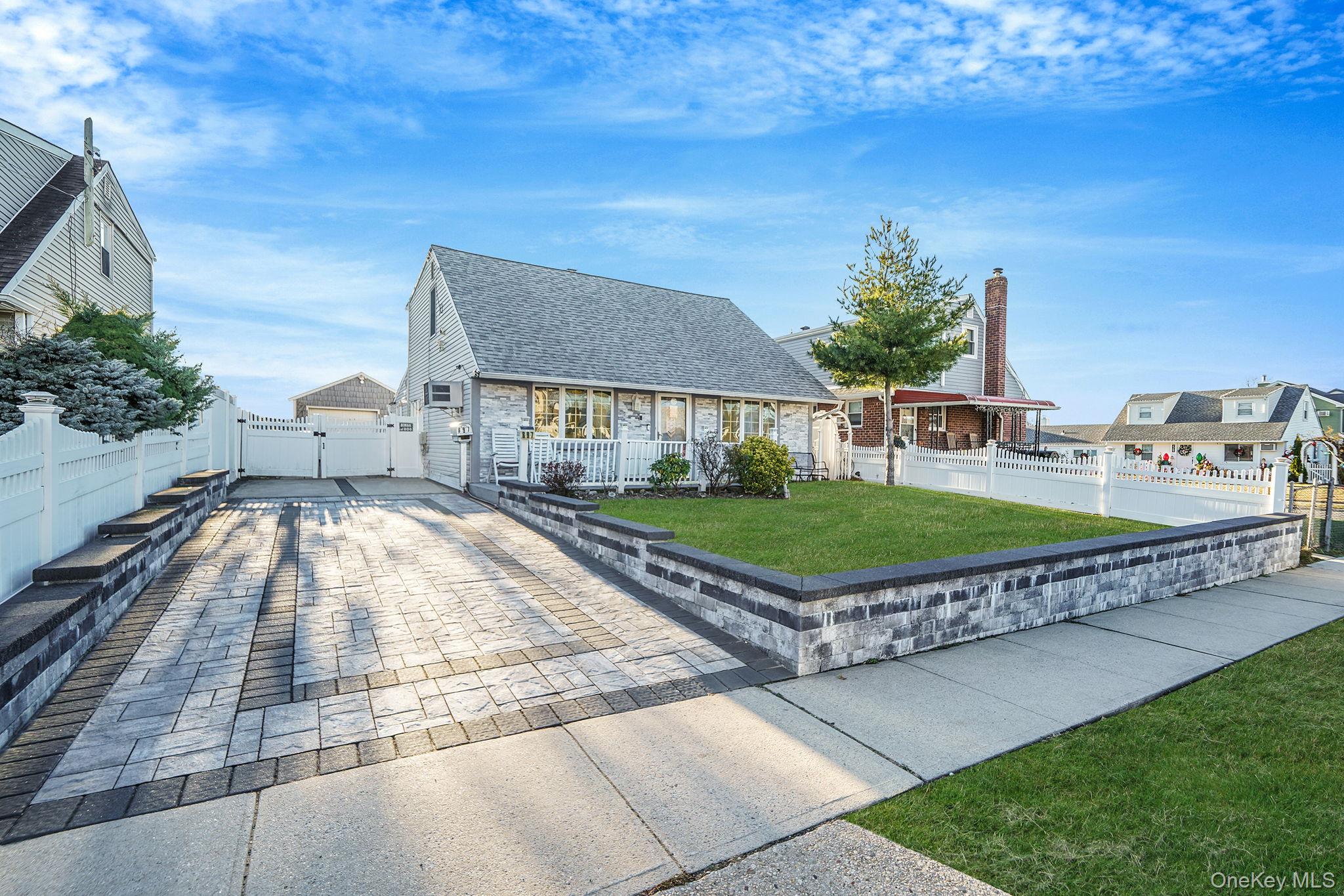 897 Washington Avenue, Westbury, NY 11590