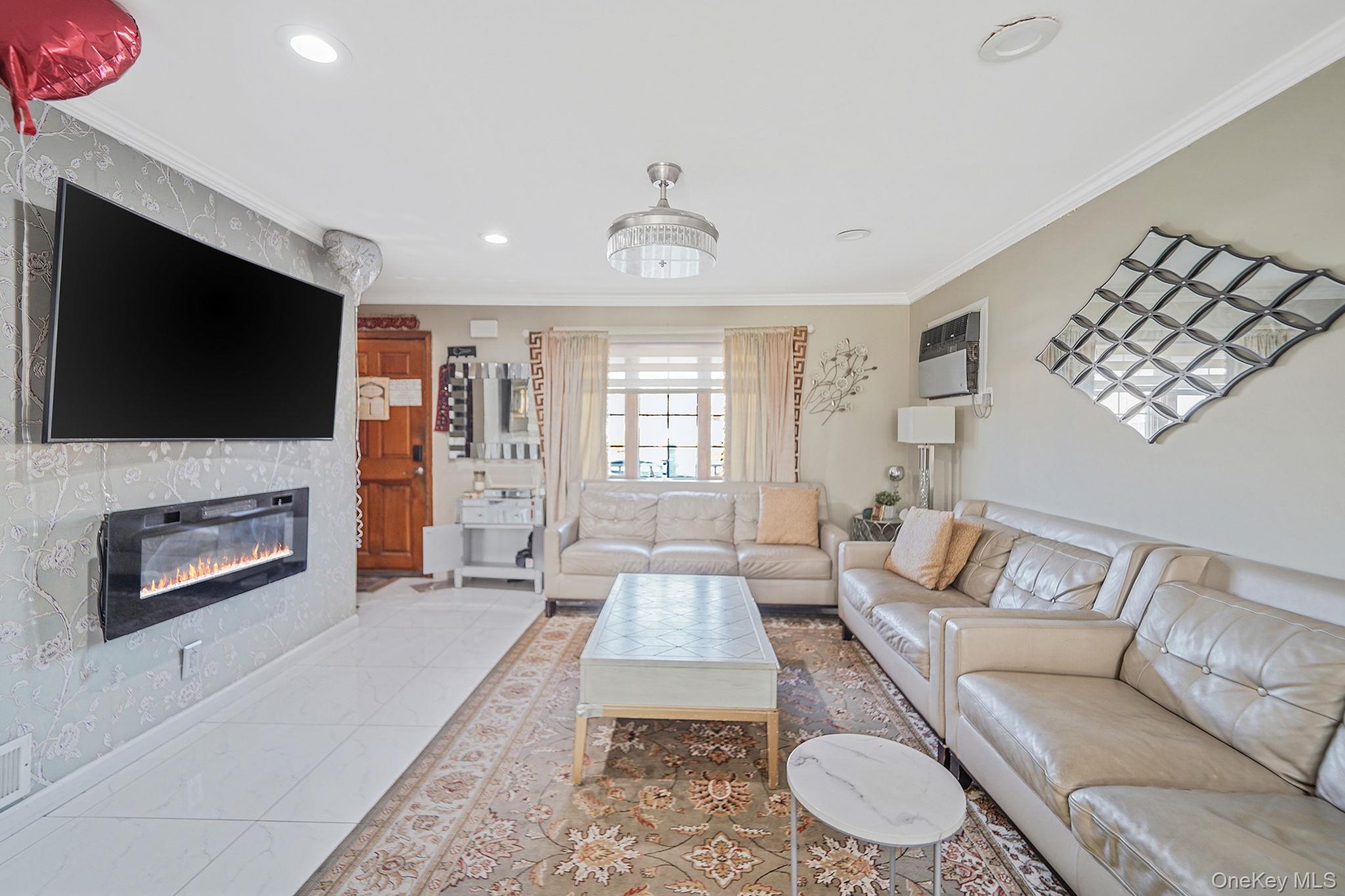 897 Washington Avenue, Westbury, NY 11590