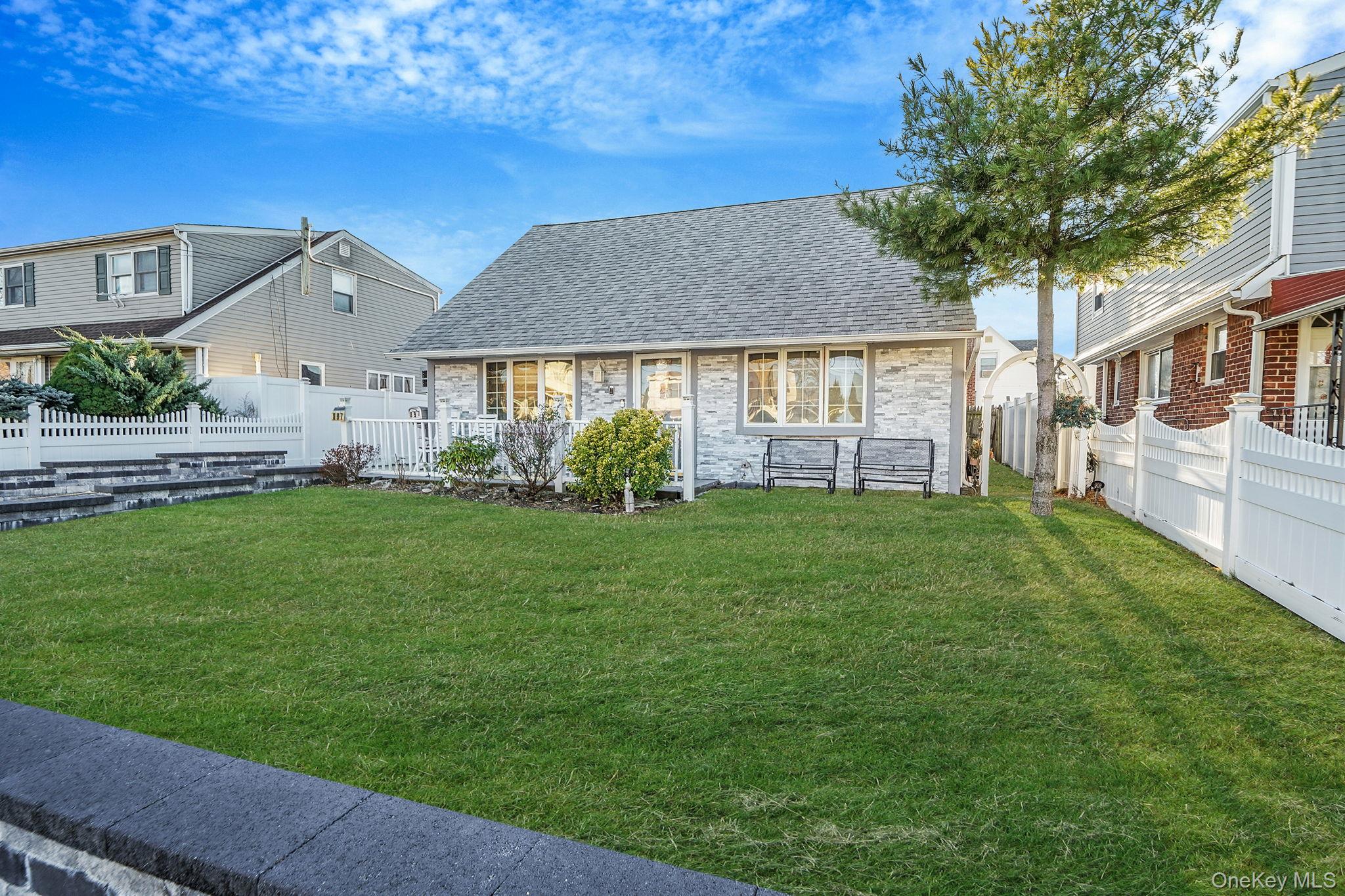 897 Washington Avenue, Westbury, NY 11590