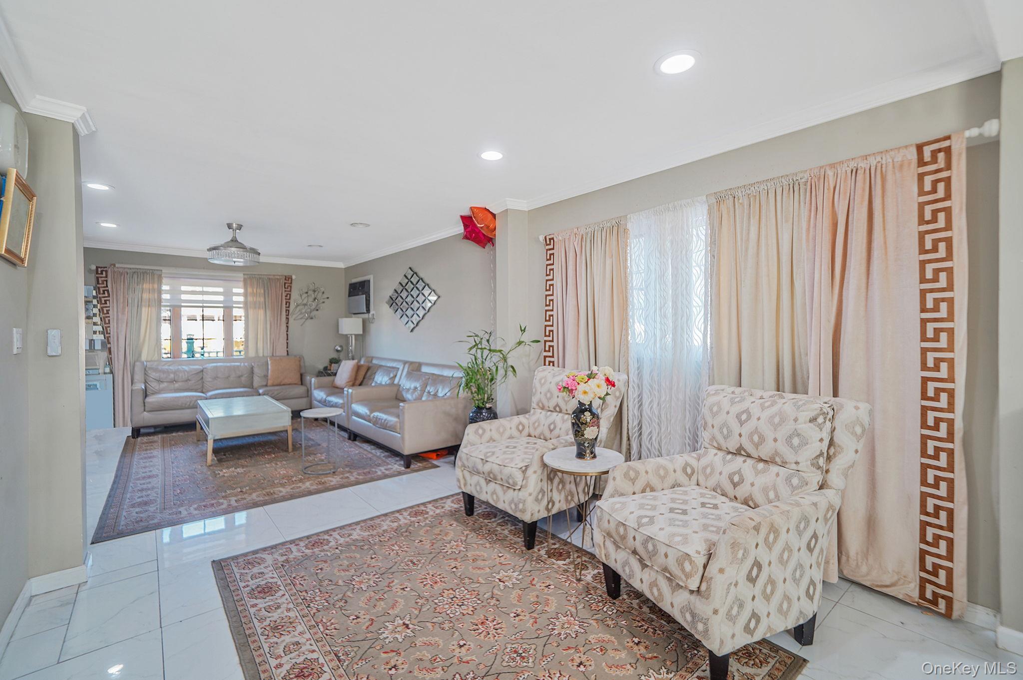 897 Washington Avenue, Westbury, NY 11590