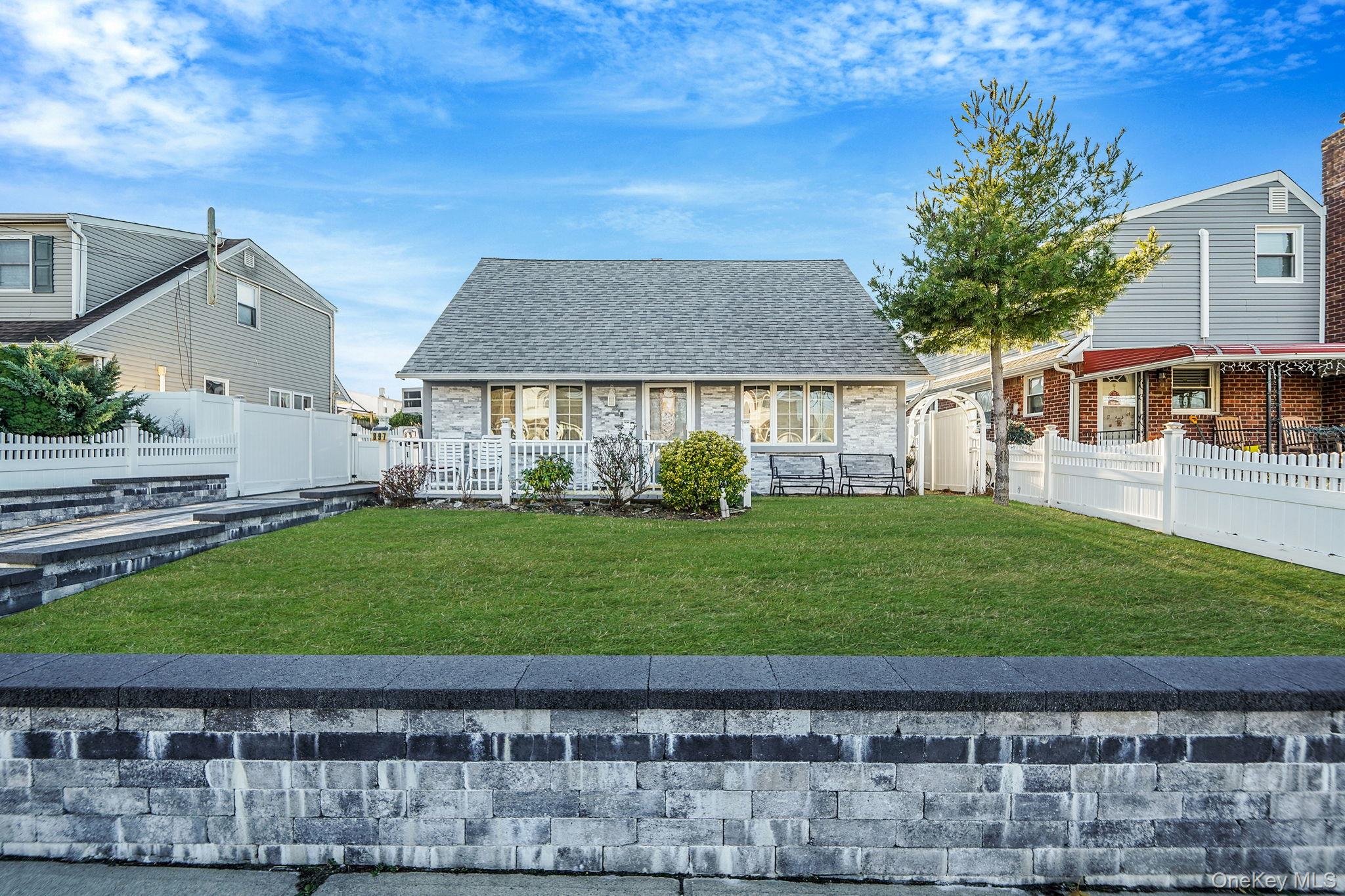 897 Washington Avenue, Westbury, NY 11590