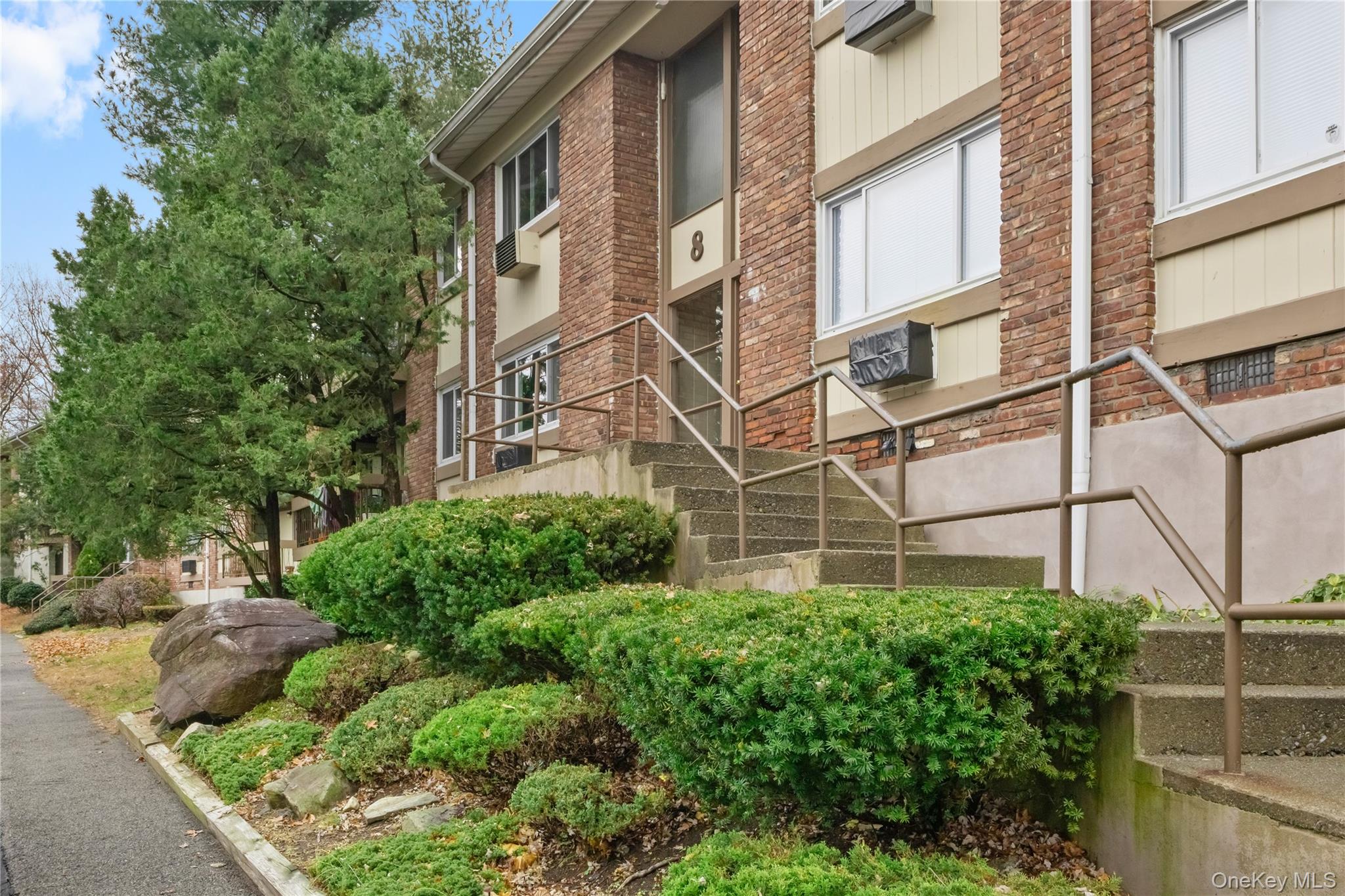 8 N James Street # G, Peekskill, NY 10566