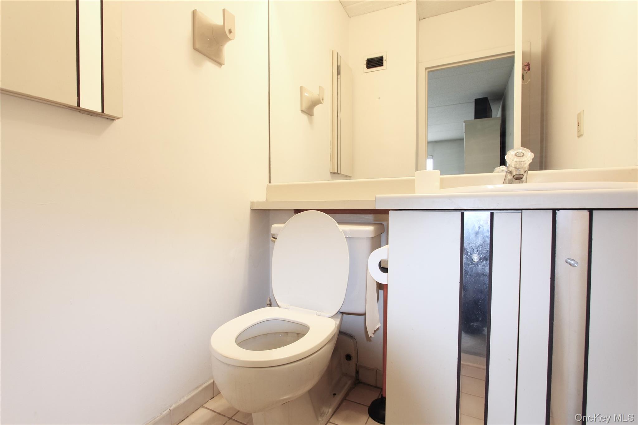 3520 147th Street # 11E, Flushing, NY 11354