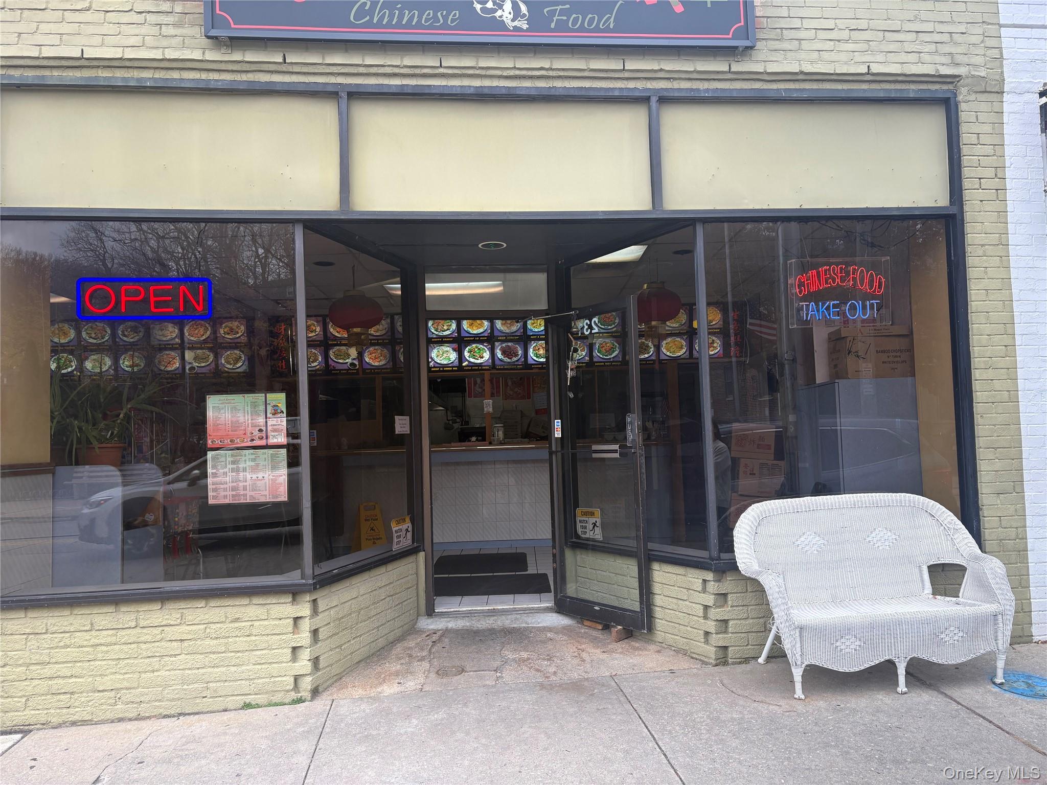 231 Main Street, Northport, NY 11768