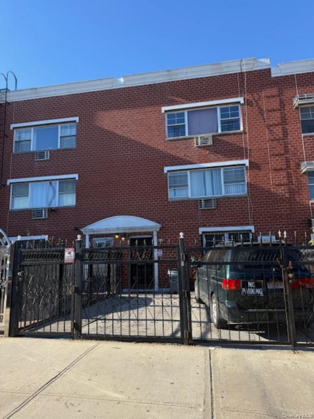 827 Longfellow Avenue, Bronx, NY 10474