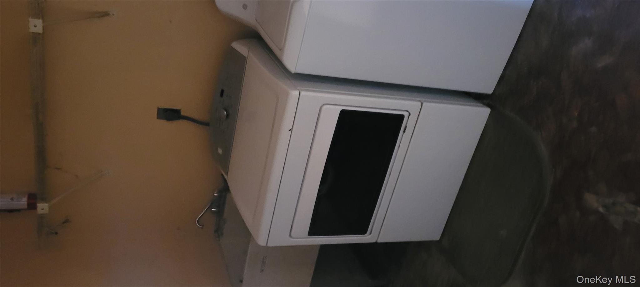 18 Kent Road, Wappingers Falls, NY 12590