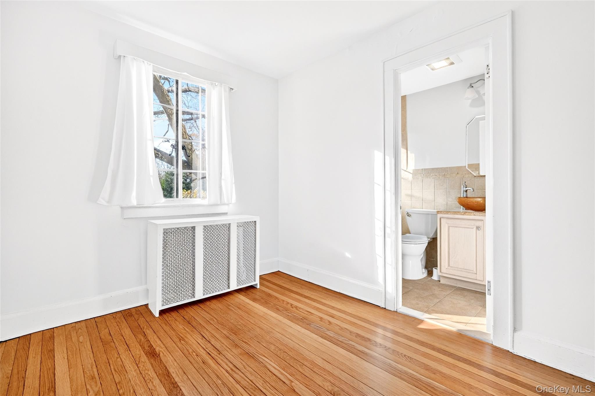 5 Seymour Place, White Plains, NY 10605