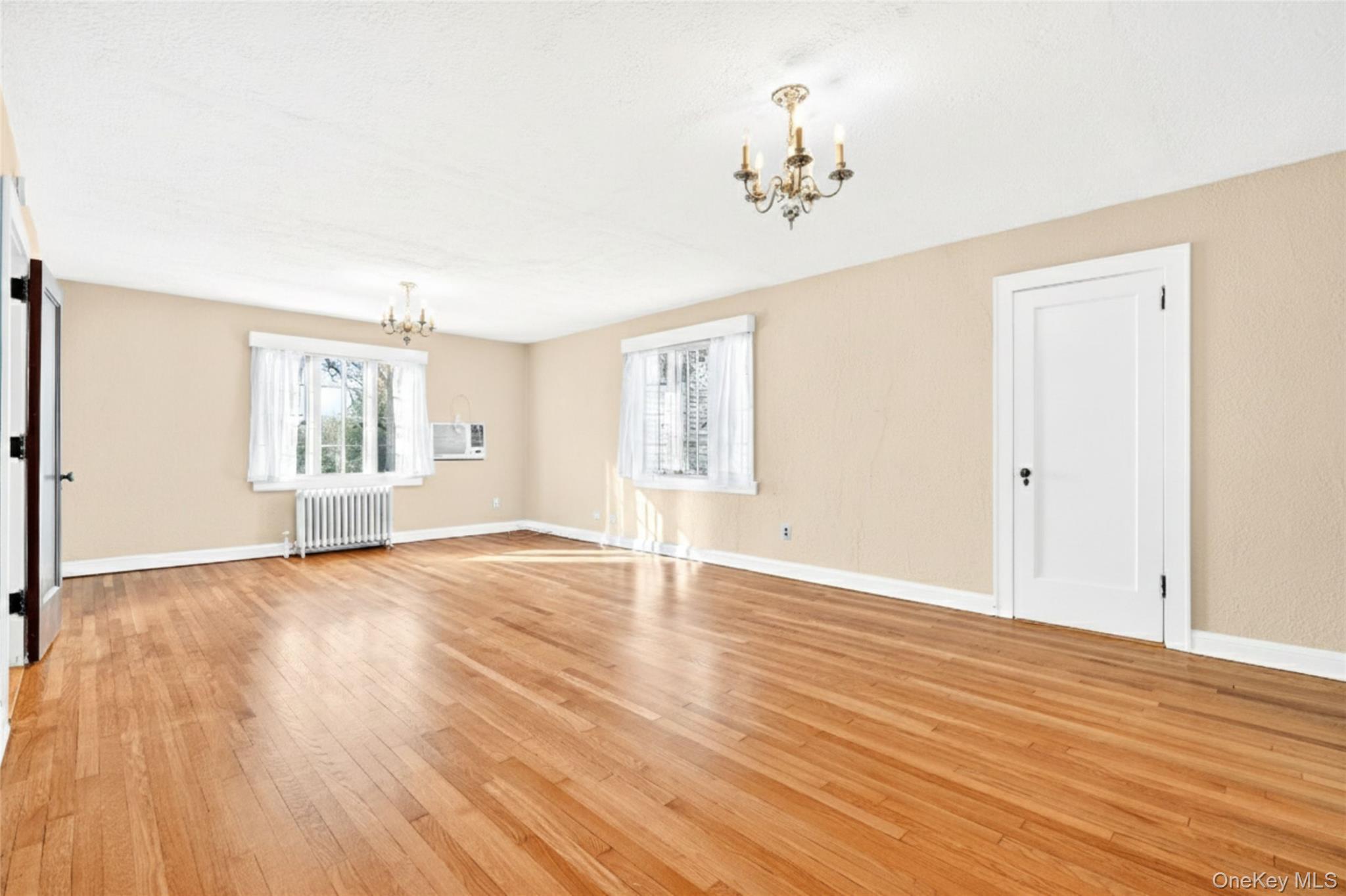 5 Seymour Place, White Plains, NY 10605