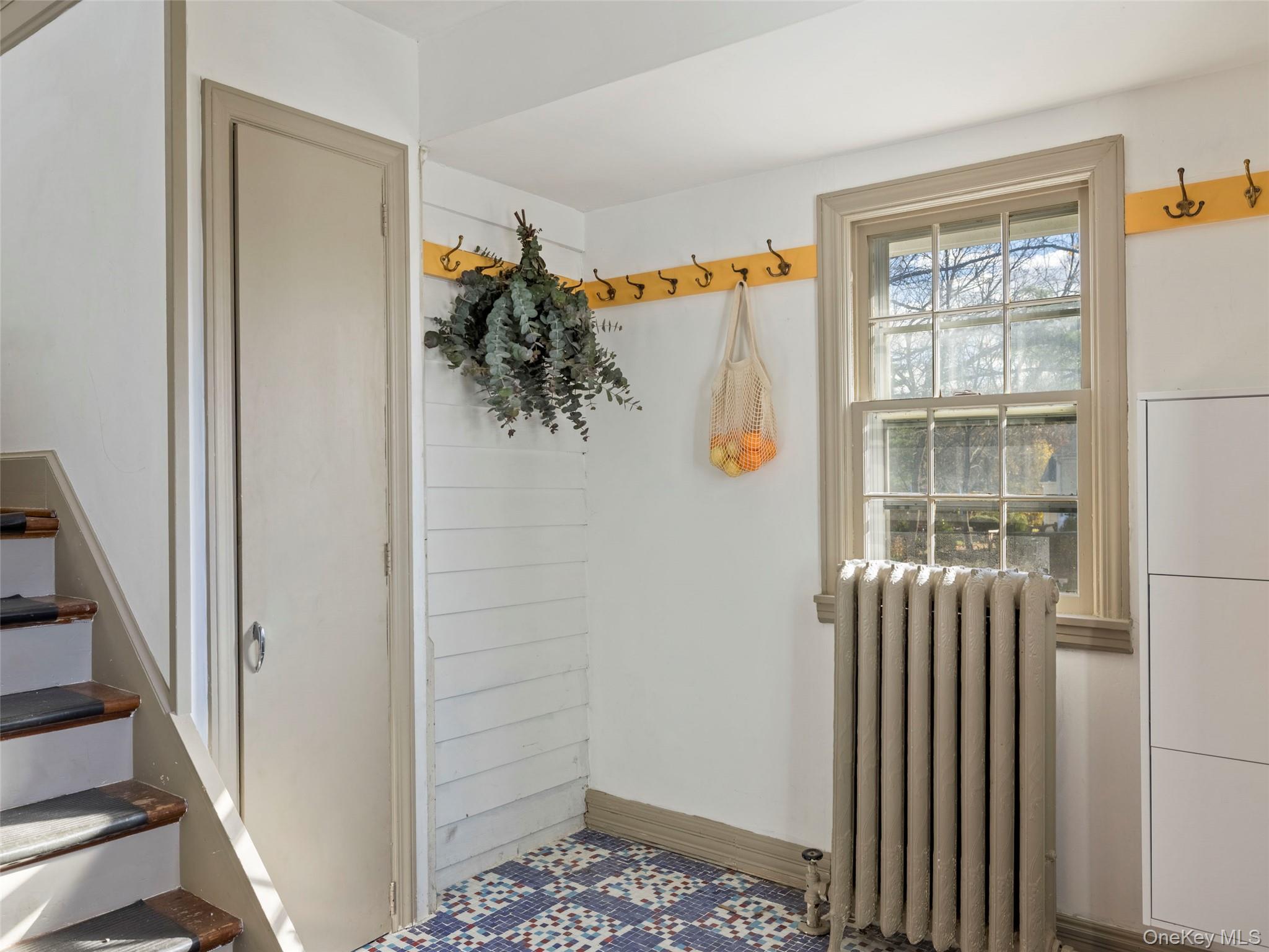 7432 S Broadway, Red Hook, NY 12571