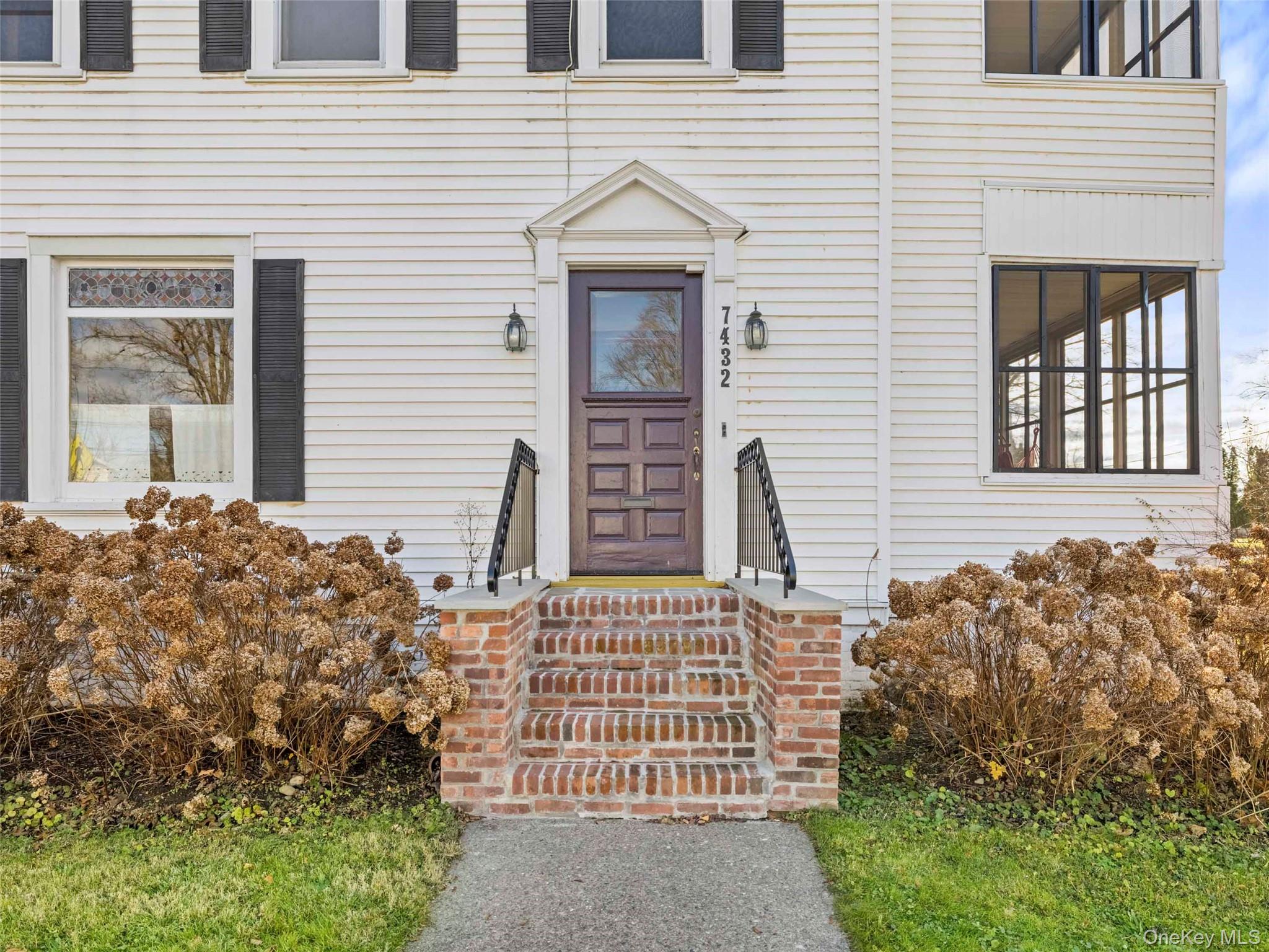 7432 S Broadway, Red Hook, NY 12571