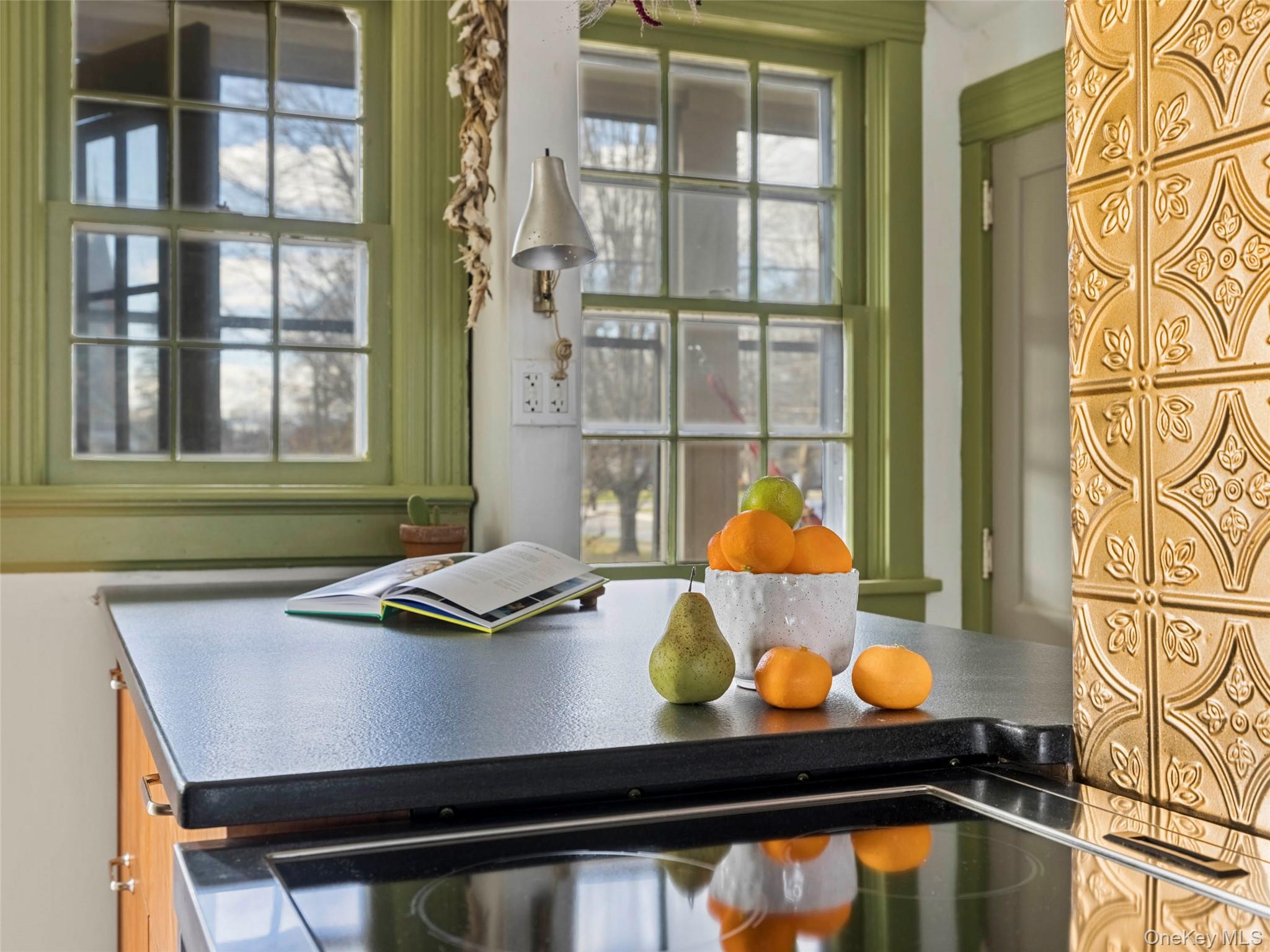 7432 S Broadway, Red Hook, NY 12571