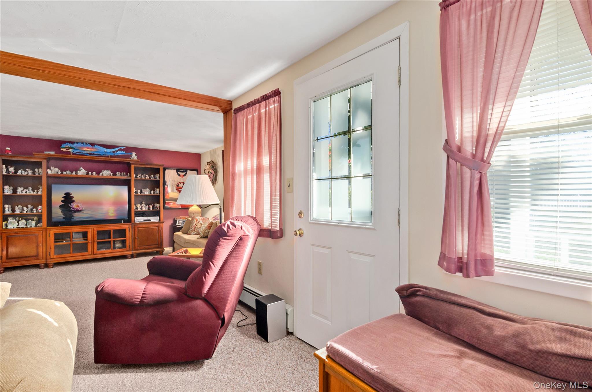 25 45th Street, Islip, NY 11751